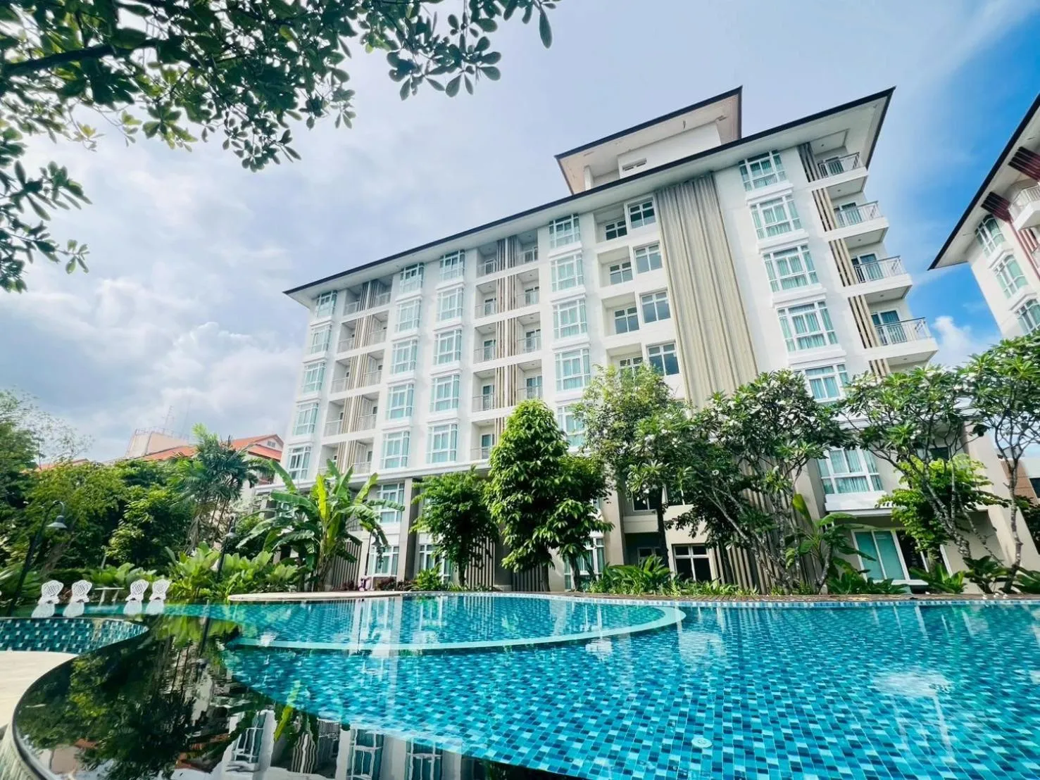 Swimming pool in Harmony Resort Hotel