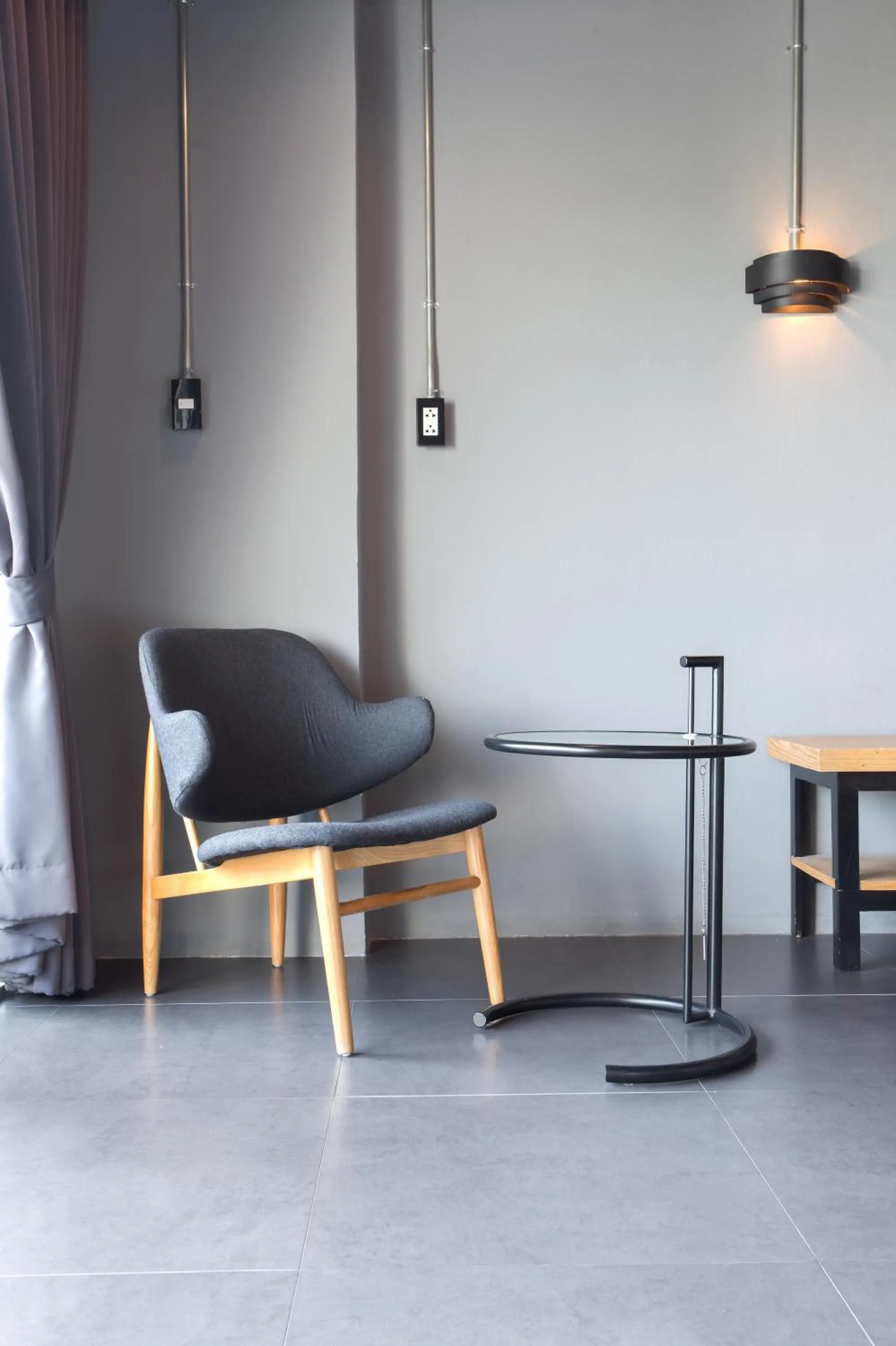 Seating area in Get Zleep Premium Budget Hotel