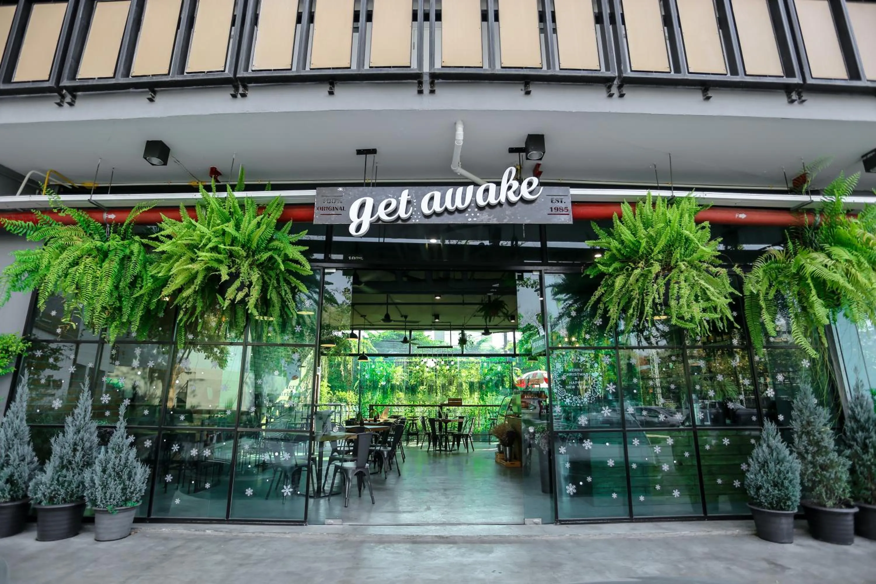 Restaurant/places to eat in Get Zleep Premium Budget Hotel