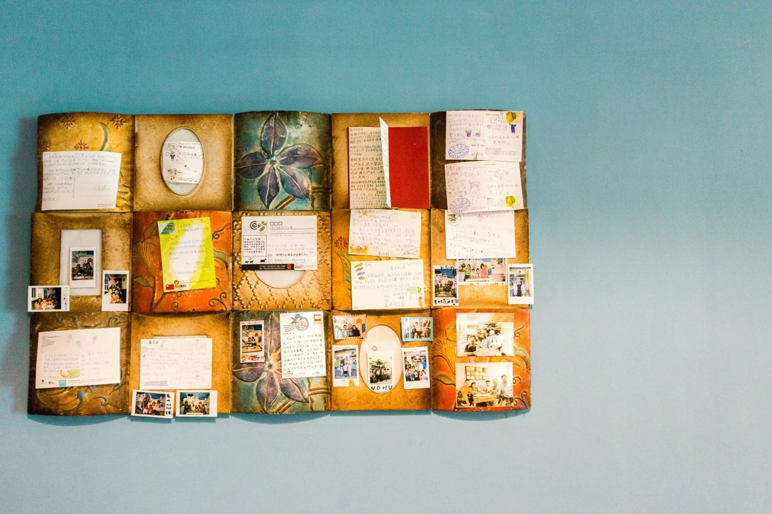 Decorative detail in Cozy Blue B&B