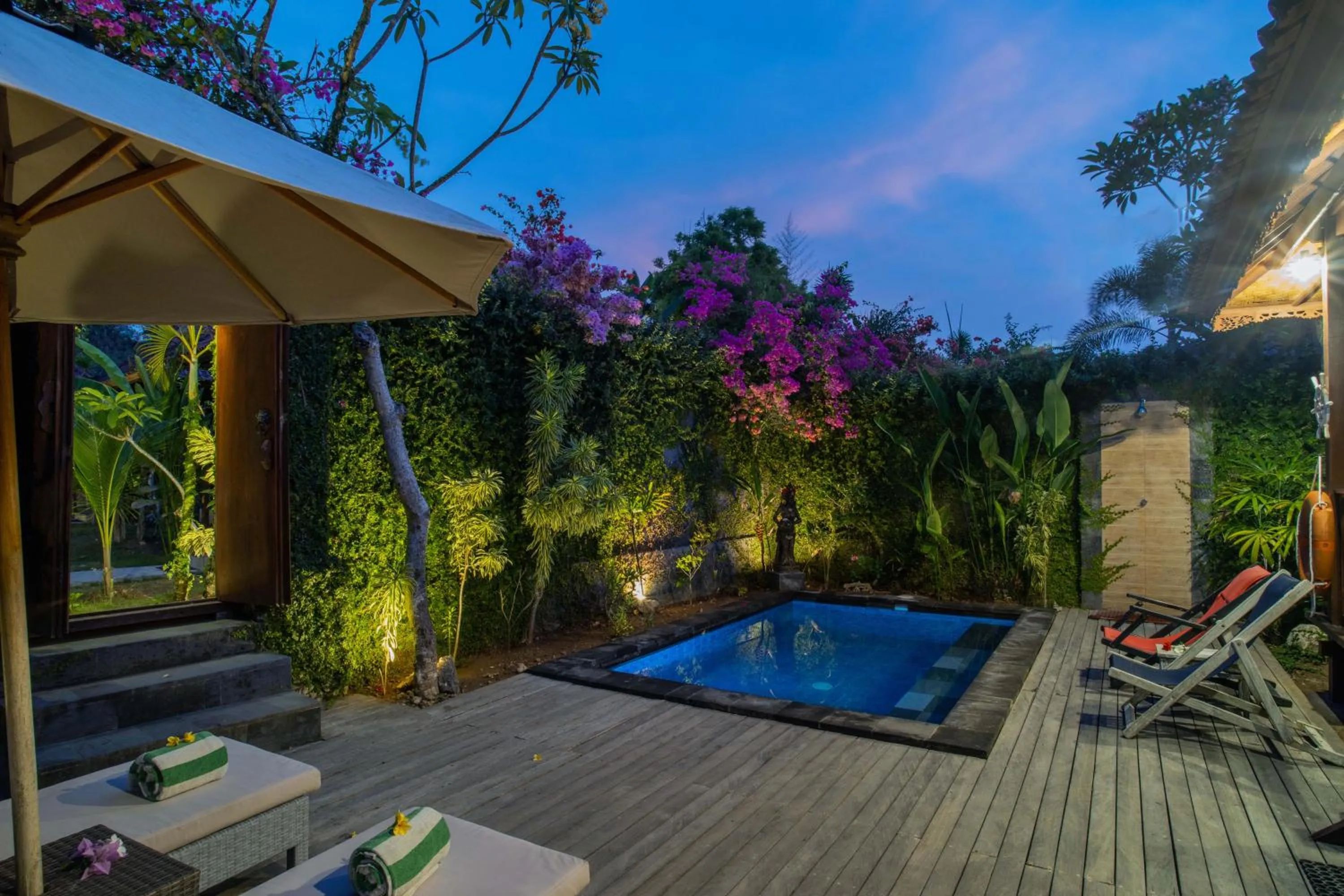 Sunset Garden Nusa Lembongan