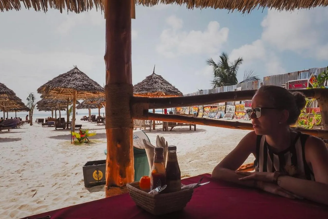 Restaurant/places to eat in Mocco Beach Villa