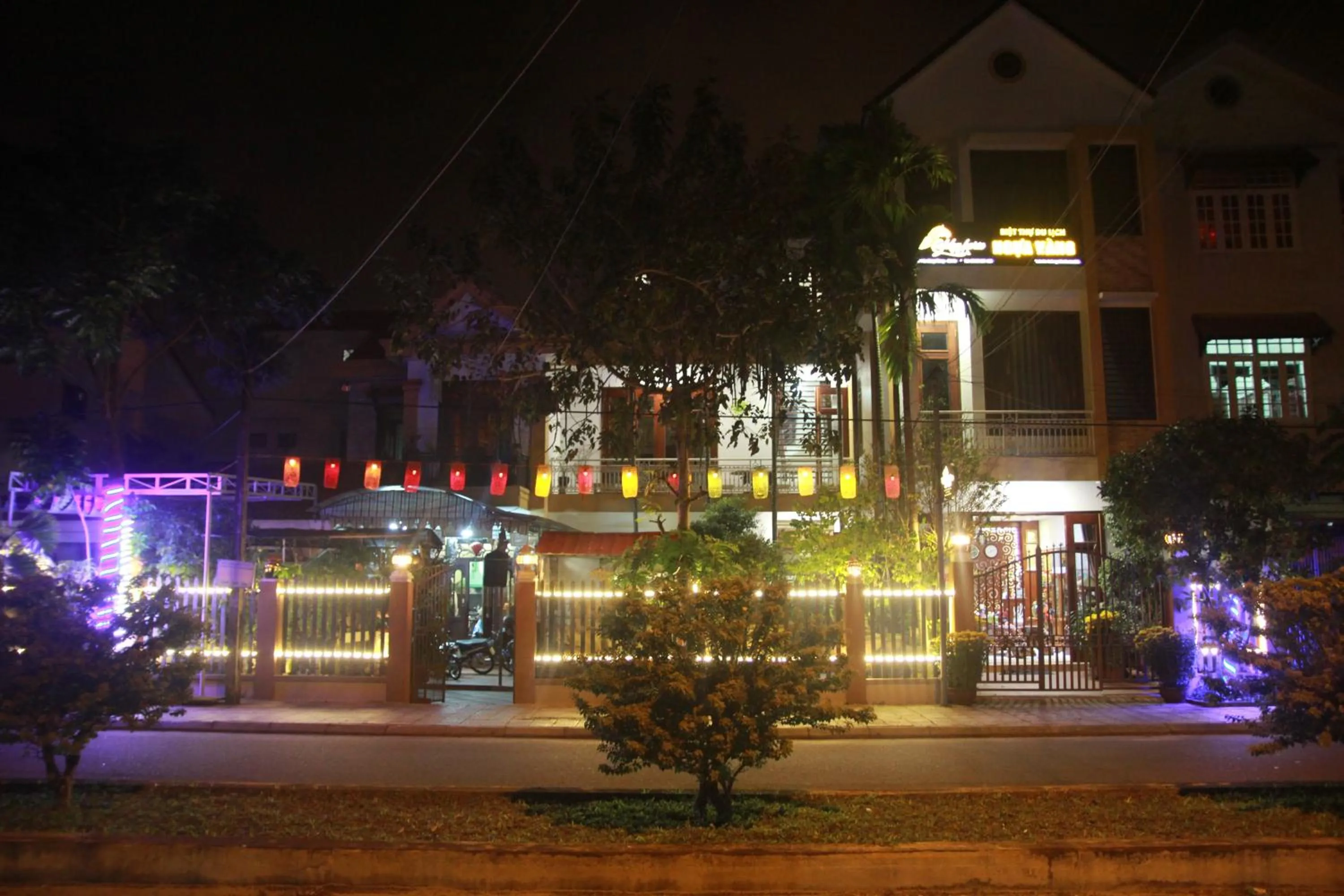 Spring in Hoi An Golden Horse Villa