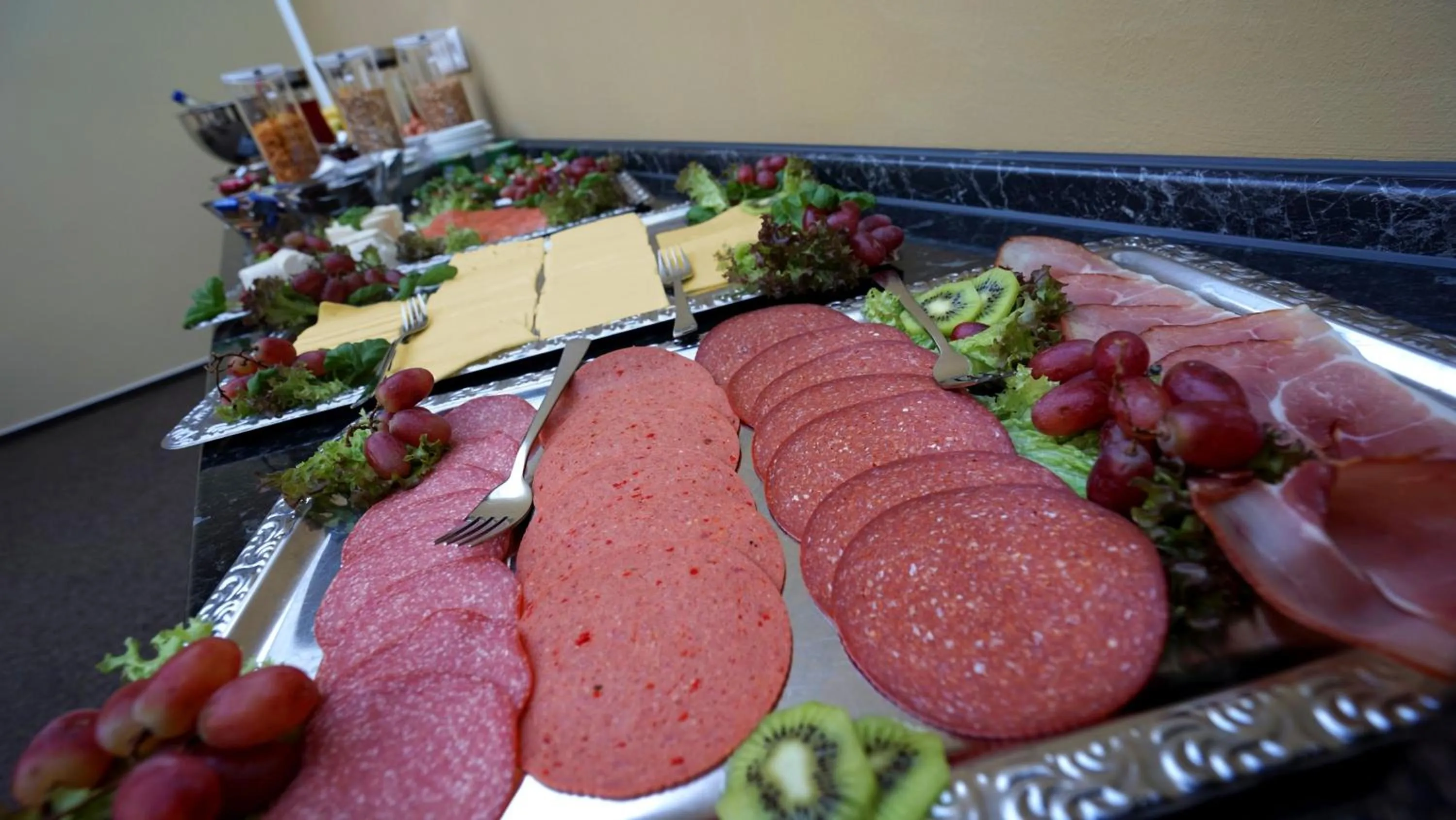 Food and drinks in Hotel Class
