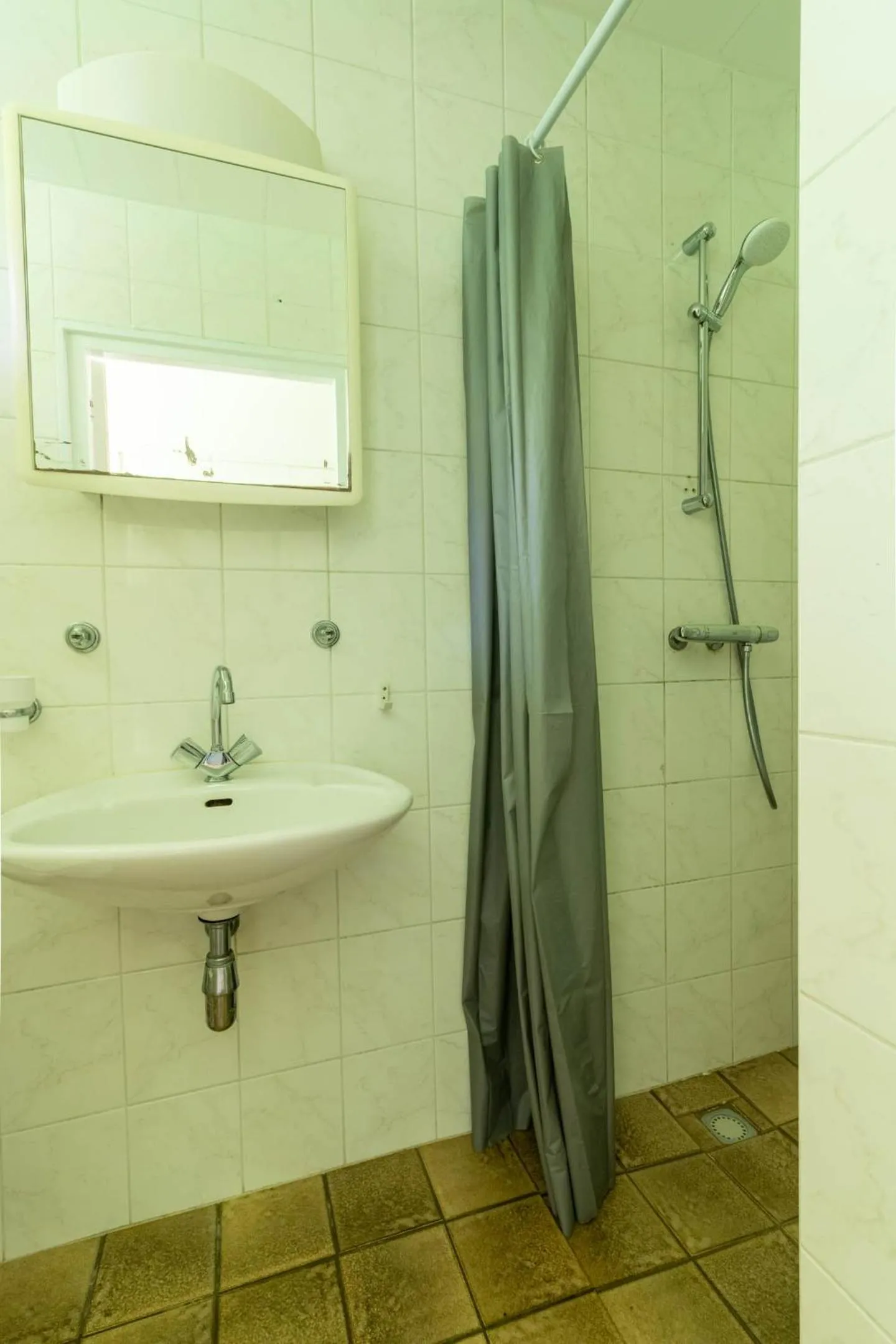Bathroom in Holiday Home Eekhoornbosch