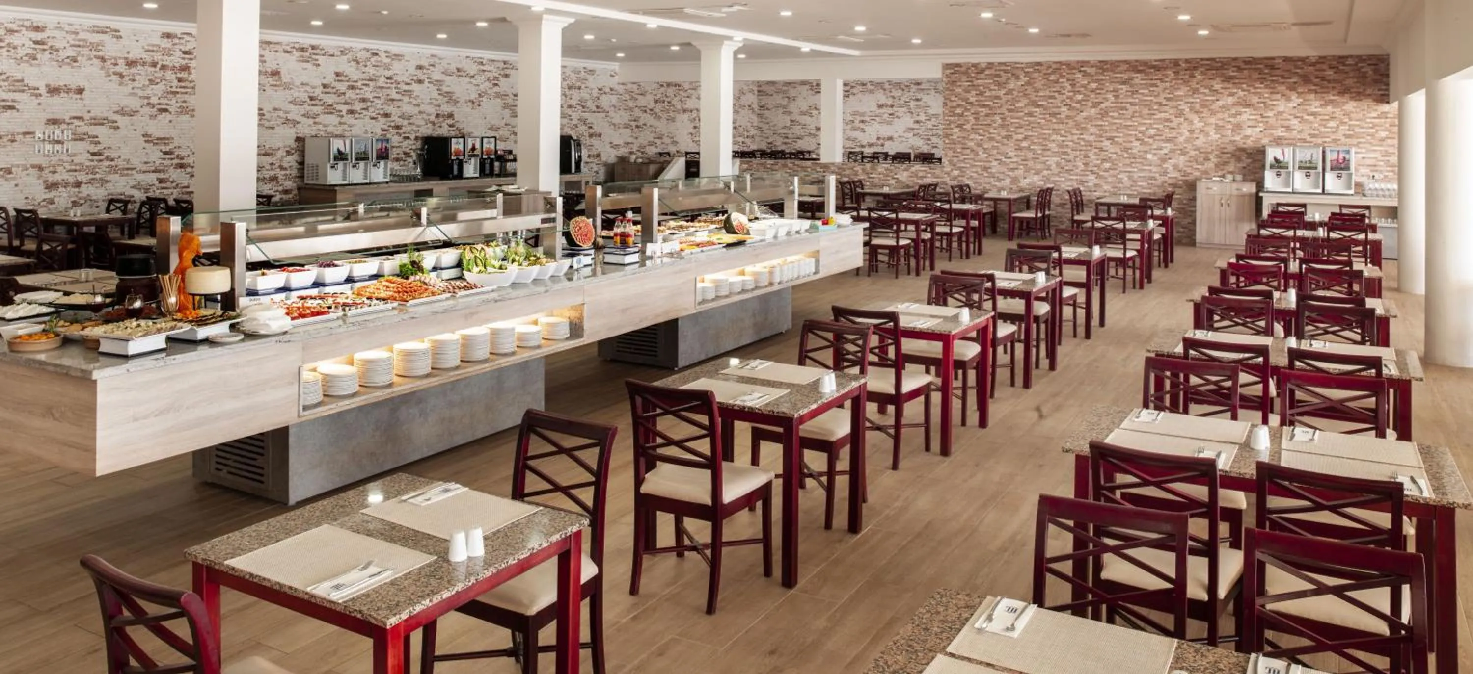 Restaurant/places to eat in HL Rio Playa Blanca