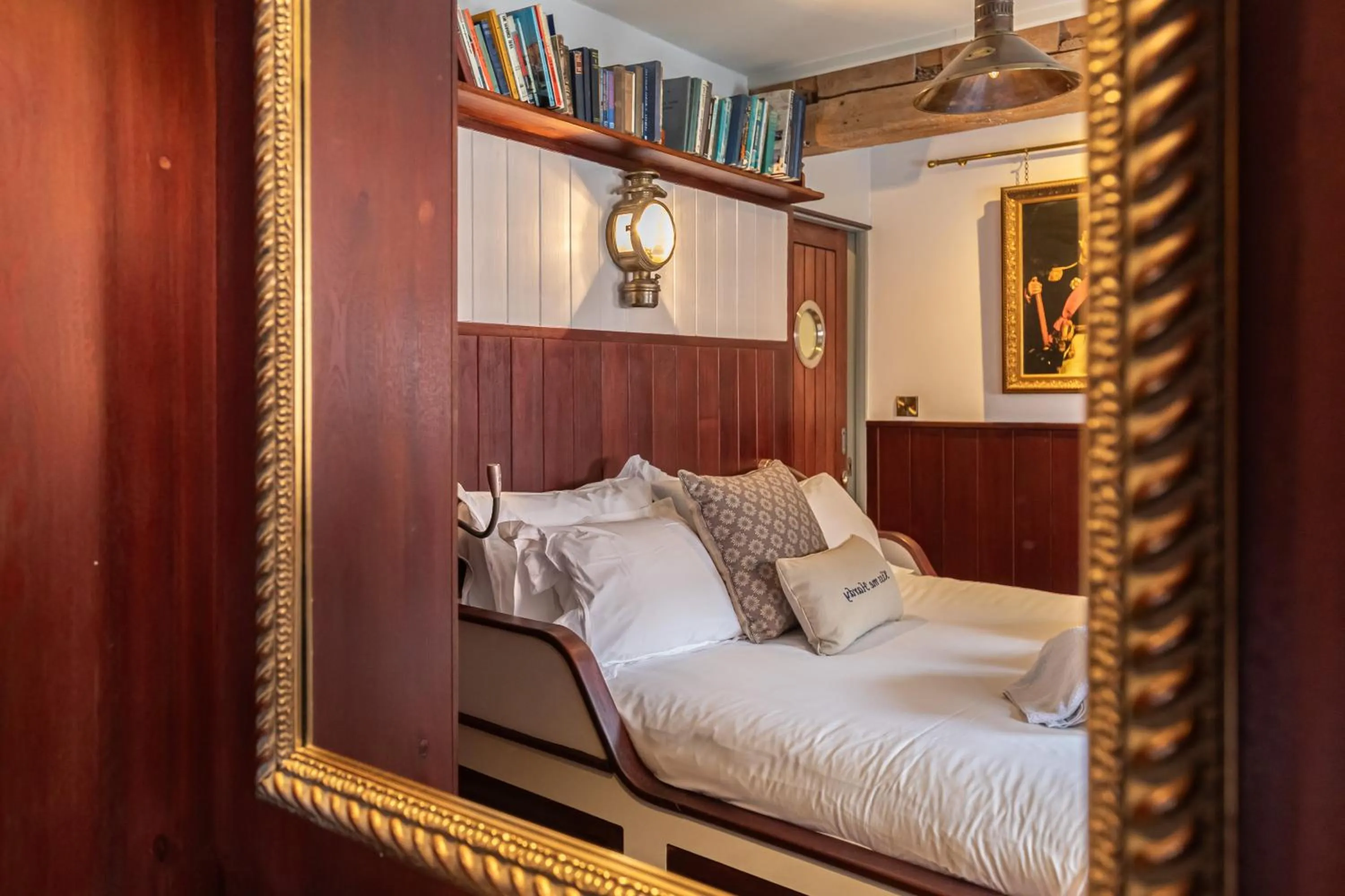 Bedroom, Bed in 1777. At The Albion