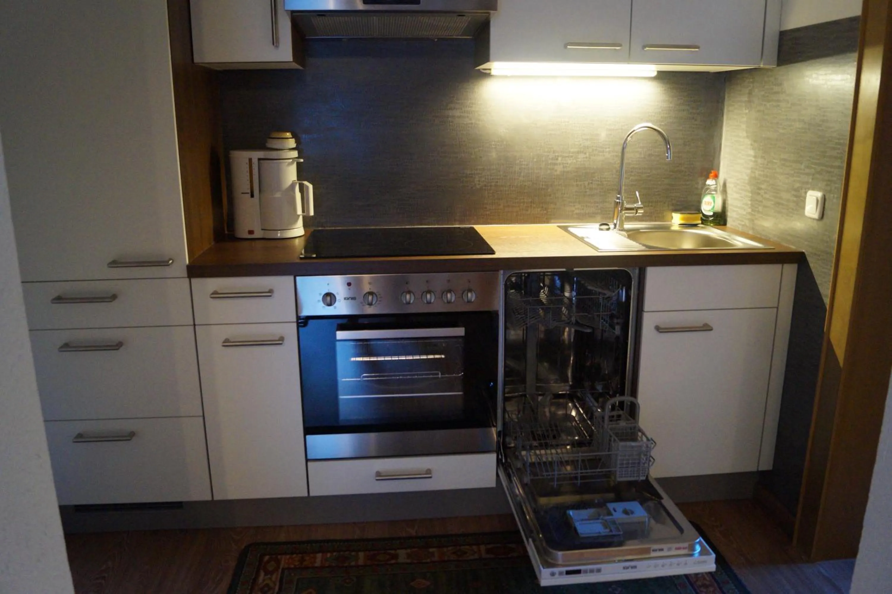Kitchen or kitchenette in Landhaus Luzia
