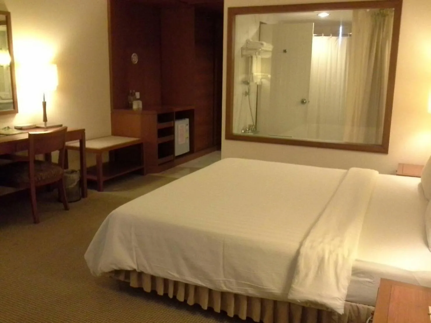 Bedroom, Bed in Grand Mandarin Betong Hotel