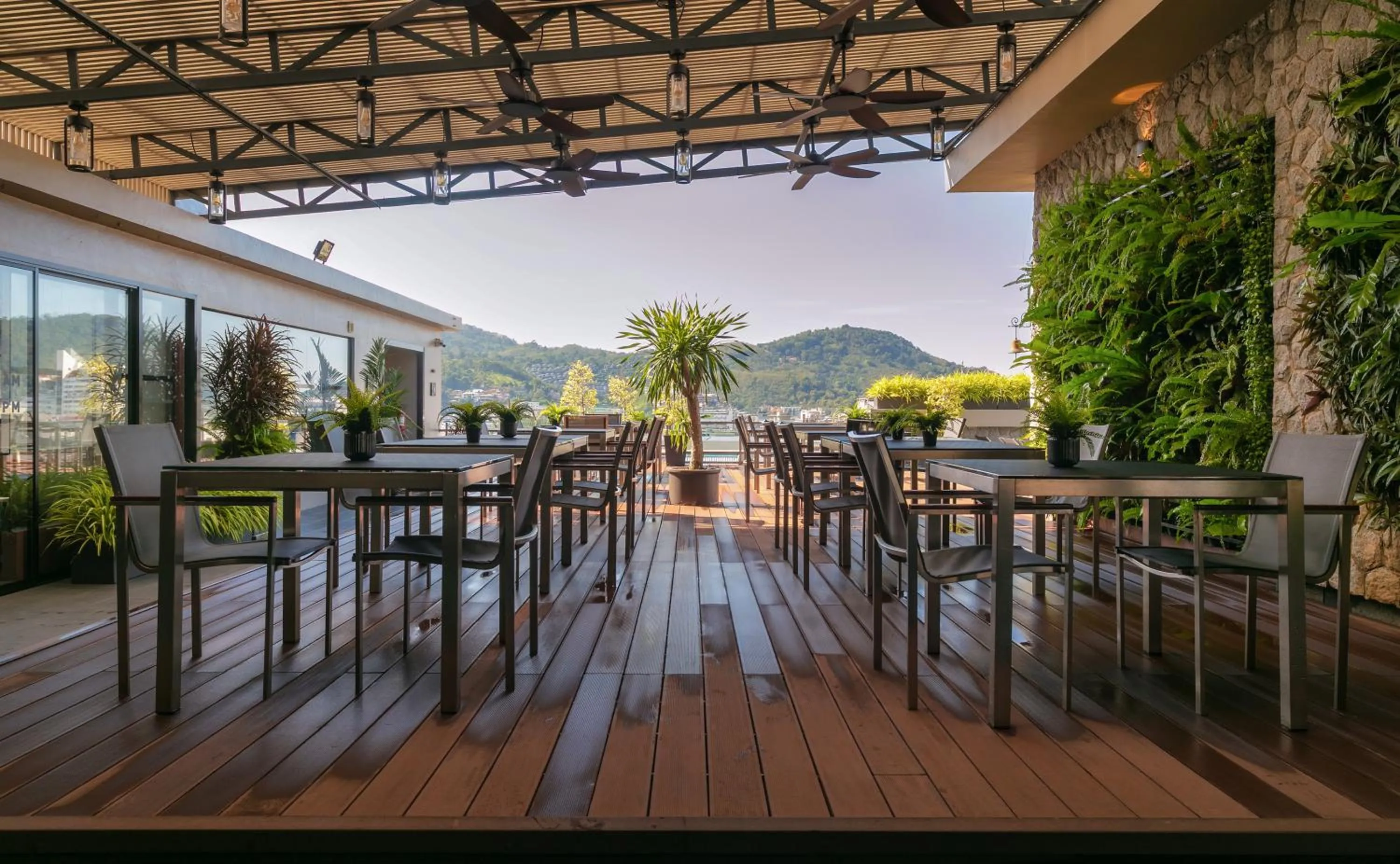 Restaurant/places to eat in The Gig Hotel