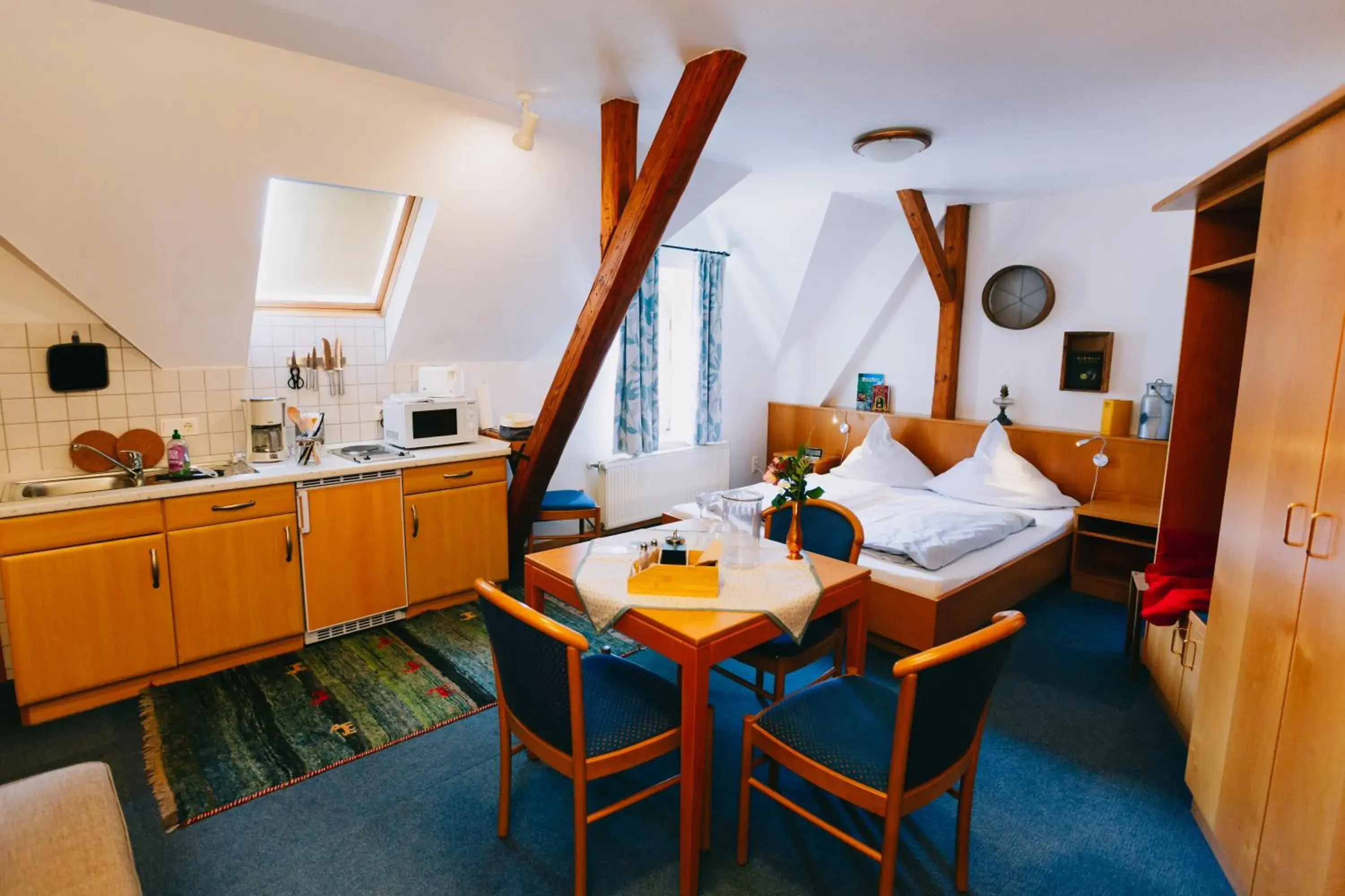 Studio with Sofa Bed in Bio-Weingut Staffelter Hof Studio with Sofa Bed in Bio-Weingut Staffelter Hof