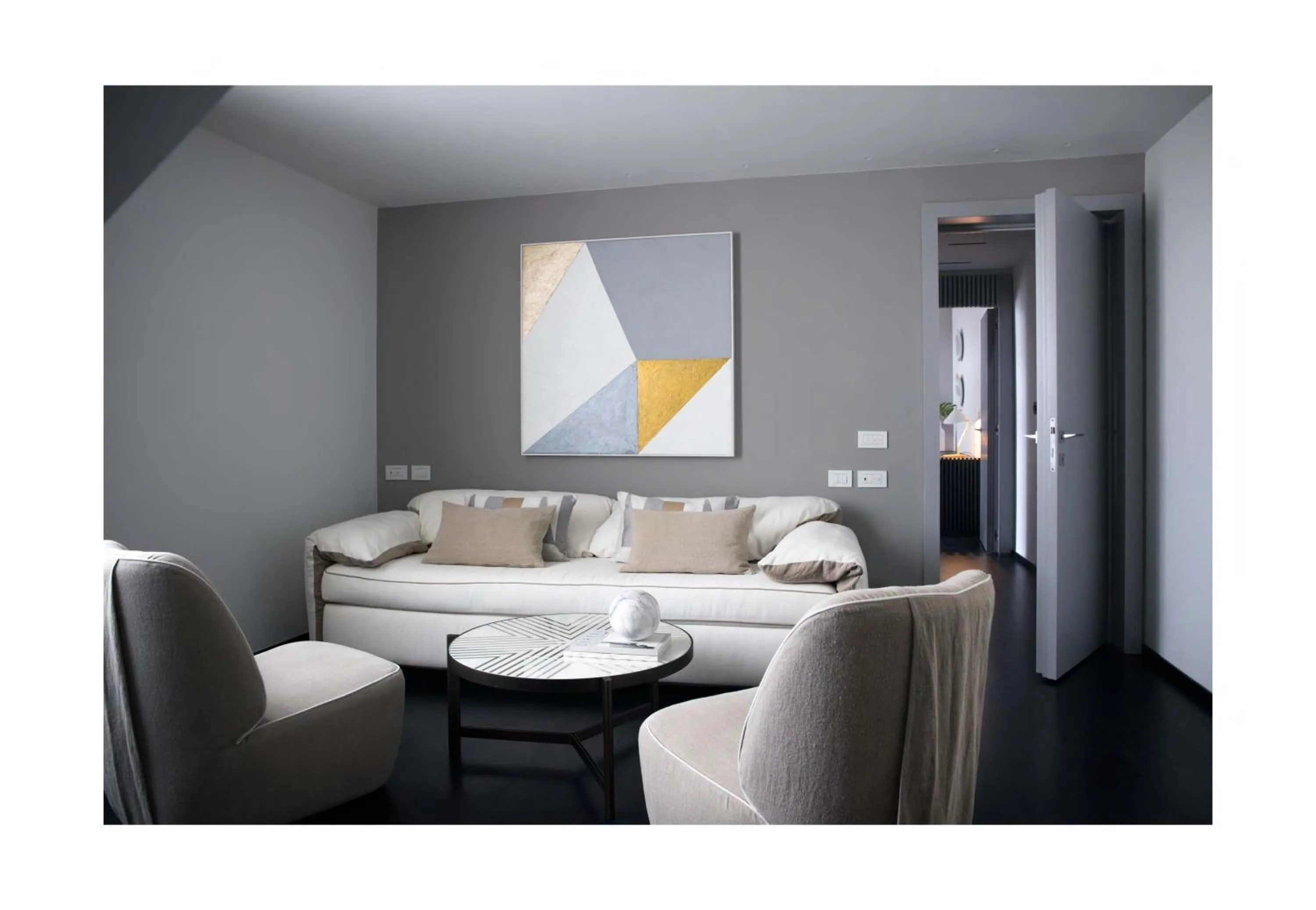 Seating area in Hotel Byron