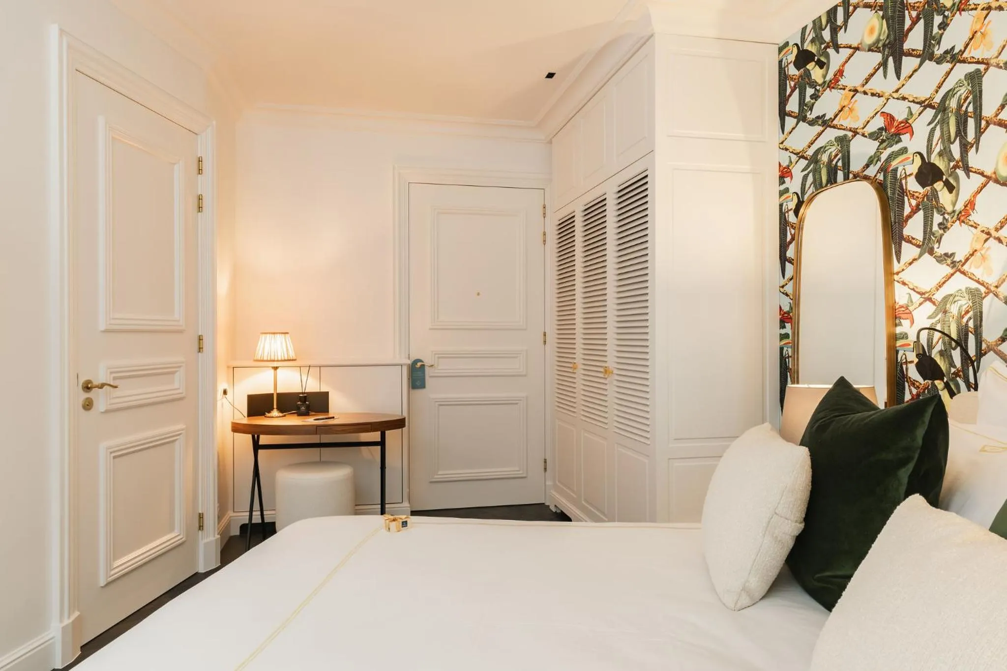 Bed in De Lindenhoeve Boutique Hotel