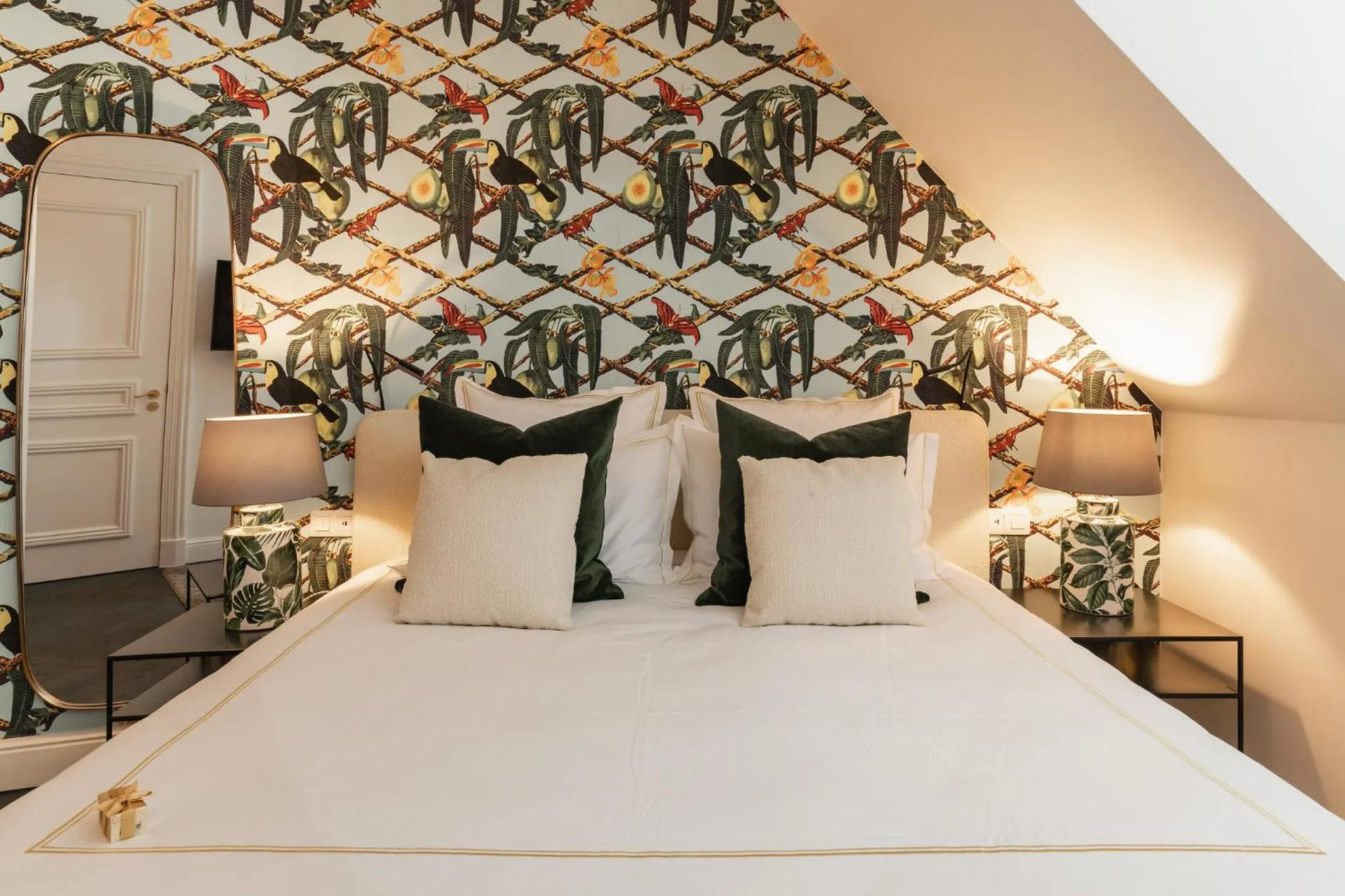Bed in De Lindenhoeve Boutique Hotel