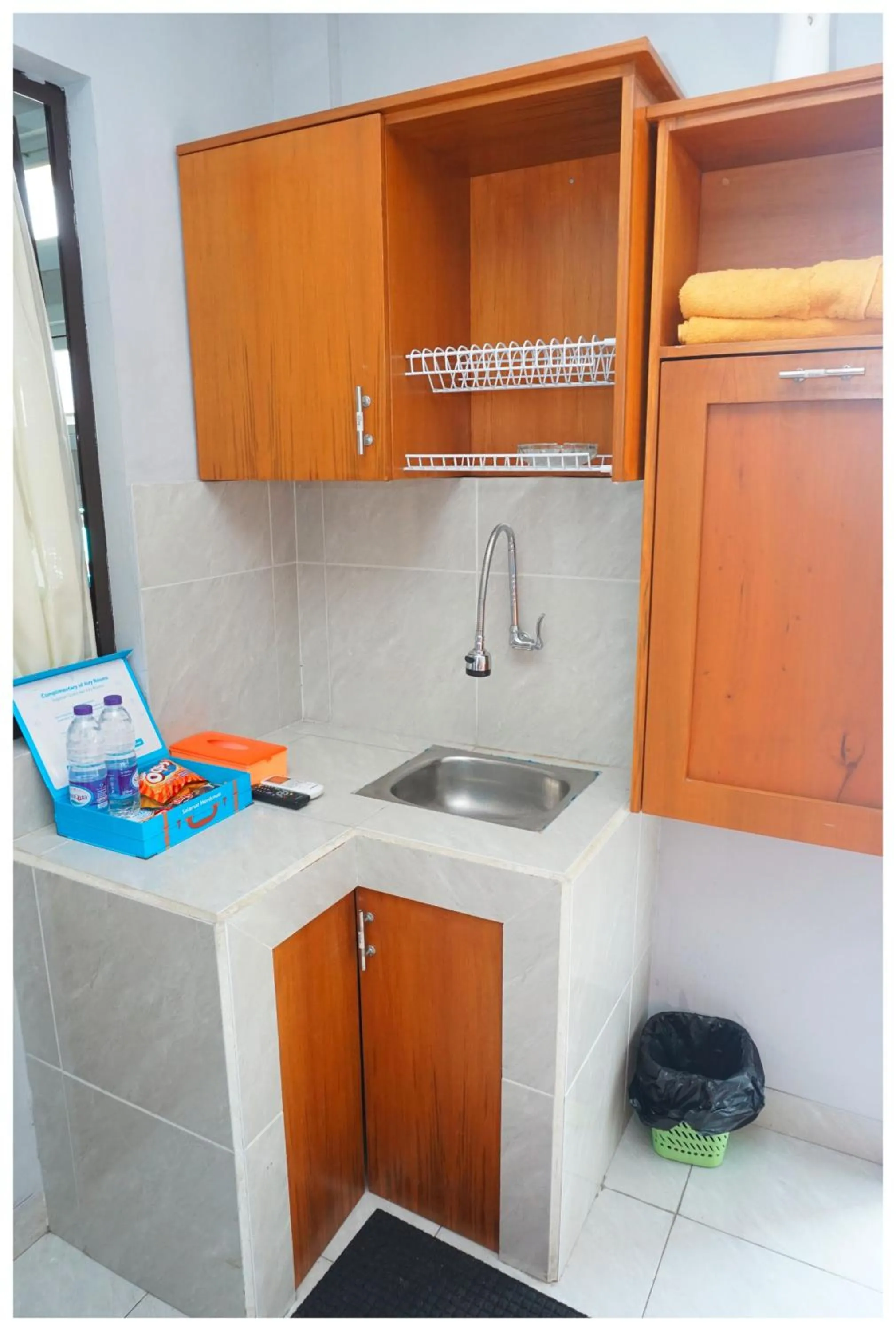 Kitchen or kitchenette in Budi House & Food Station