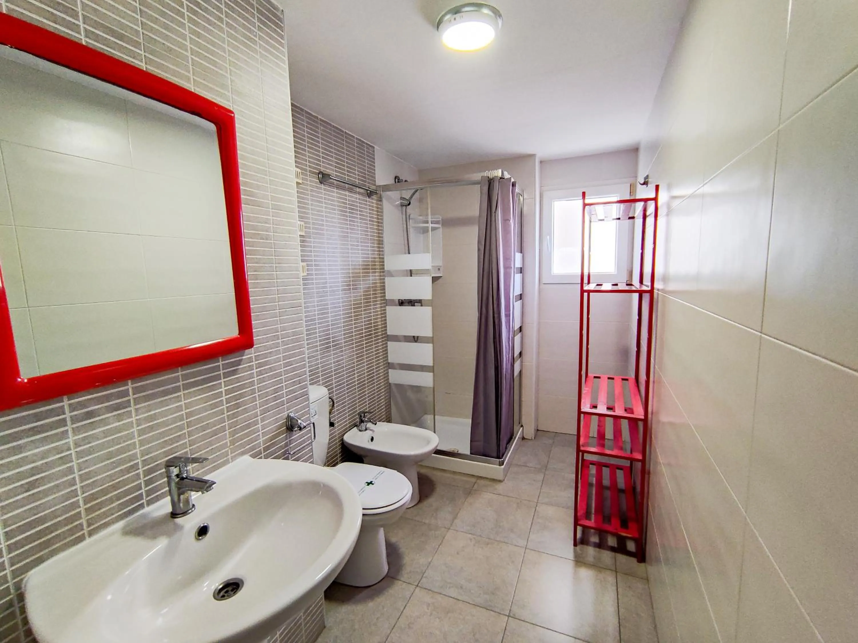 Bathroom in Apartamentos Gandía Centro 3000