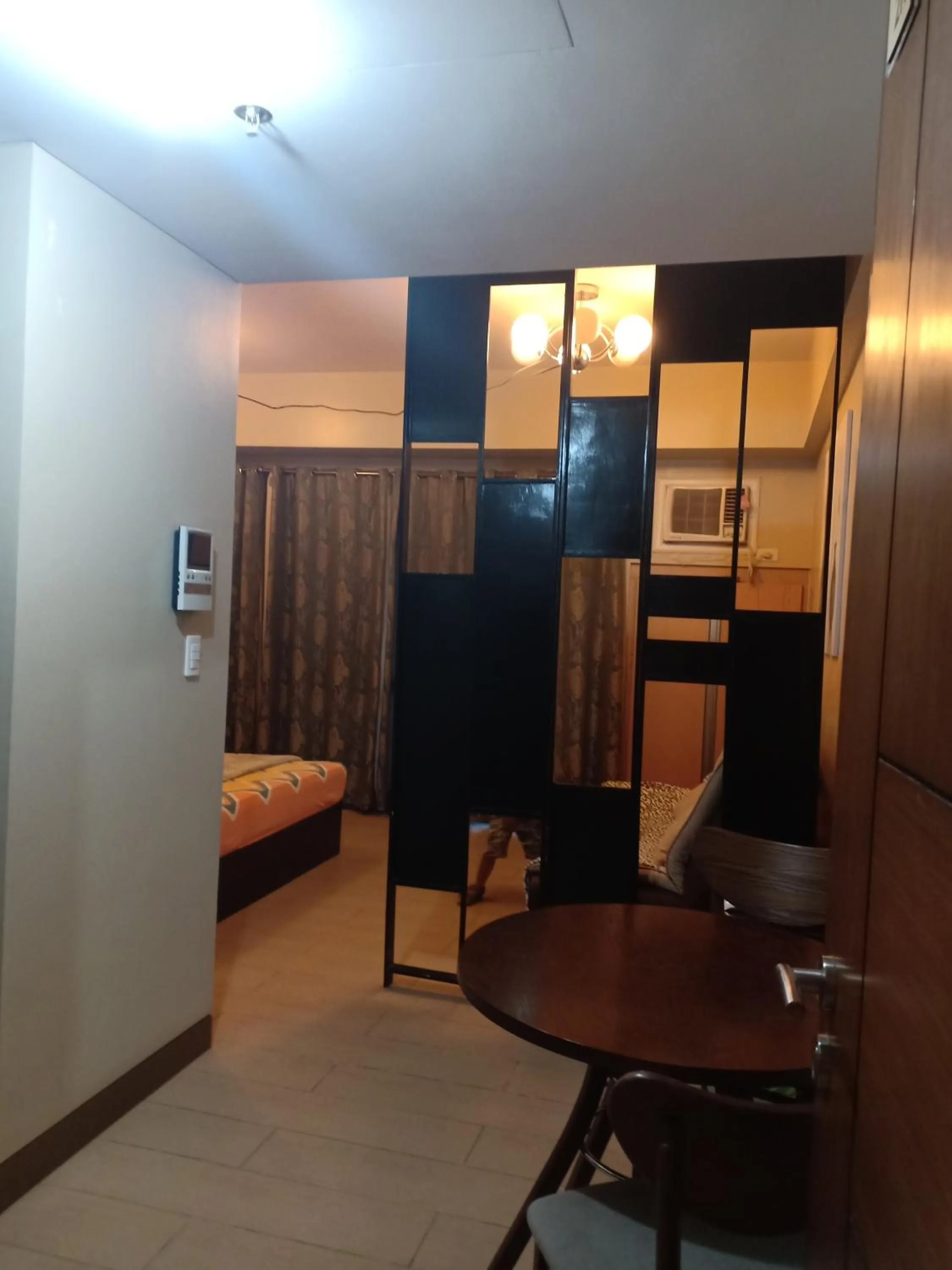 Bed in Palm Tree Genlex Condo