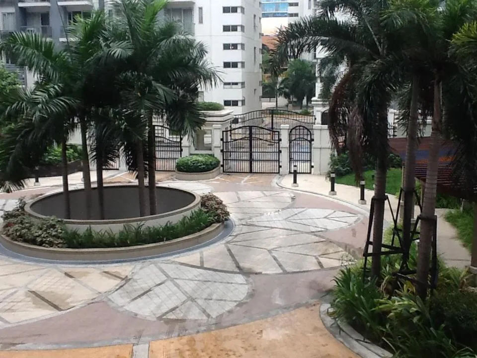 Palm Tree Genlex Condo