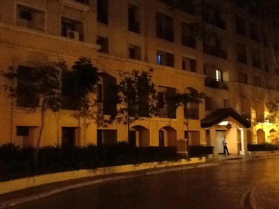 Property building in Palm Tree Genlex Condo