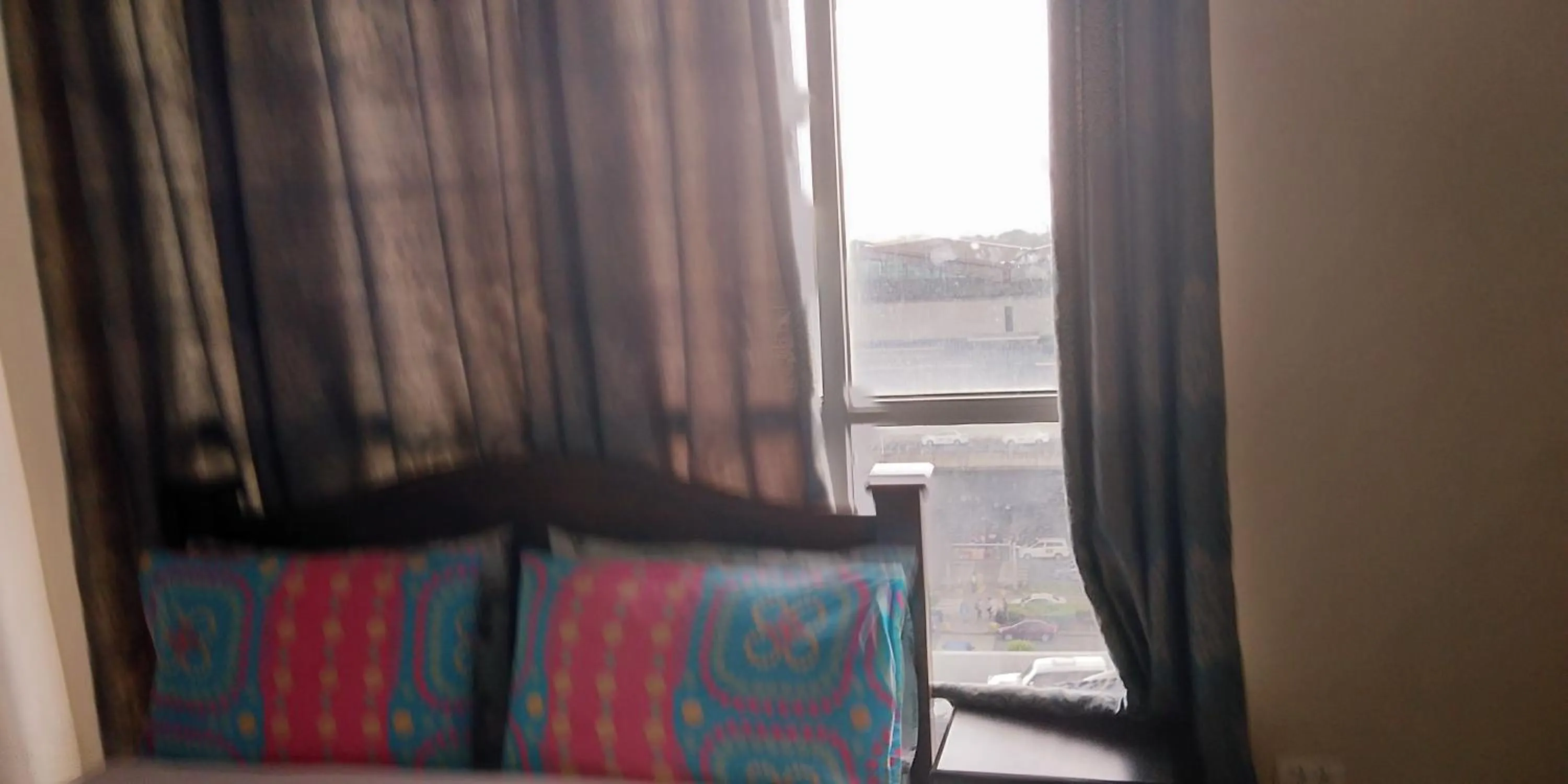 Bed in Palm Tree Genlex Condo