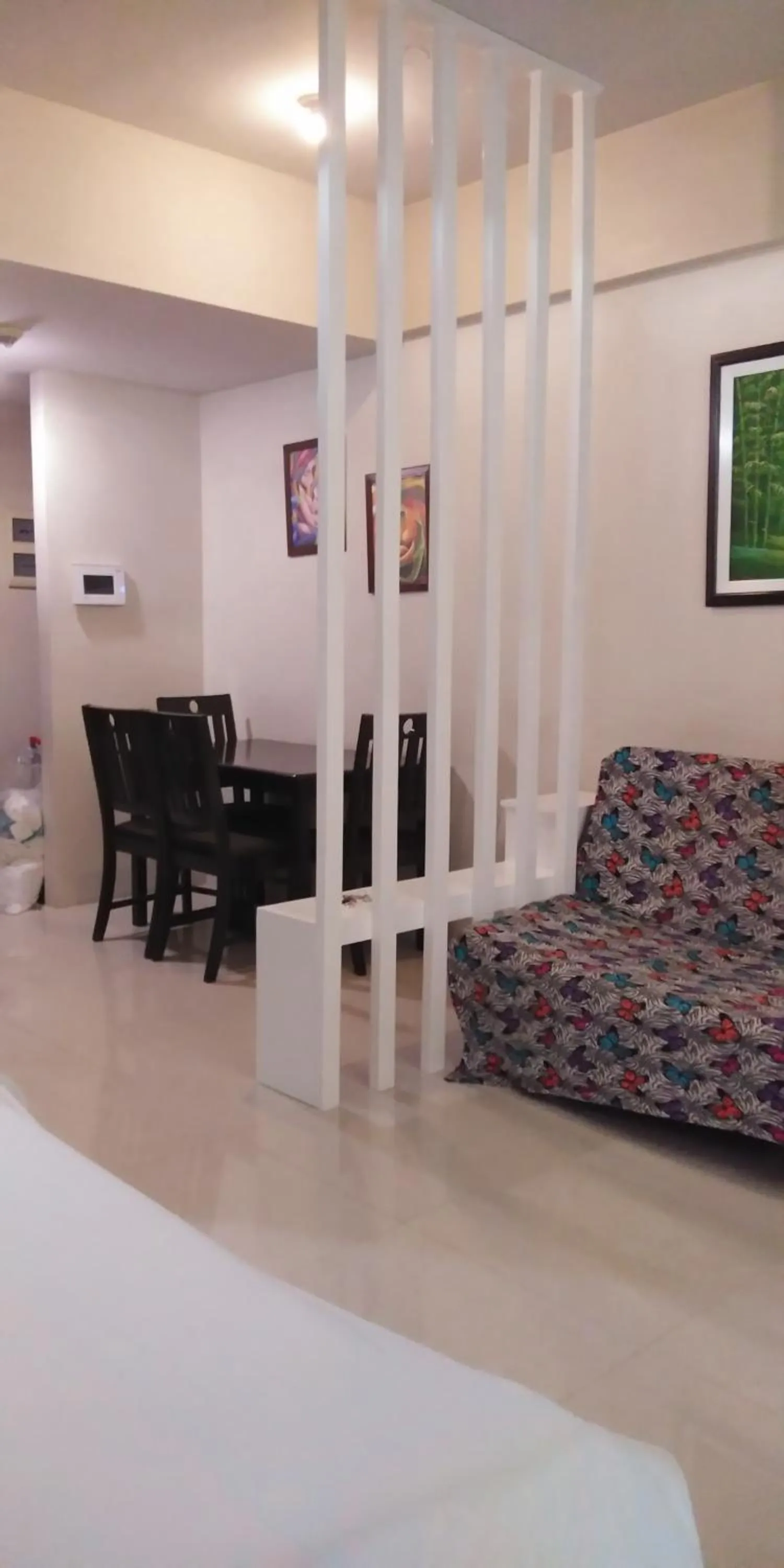 Bed in Palm Tree Genlex Condo