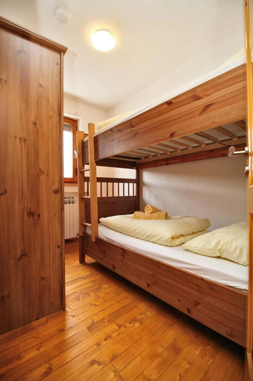 bunk bed, Bed in Alpha Ski Apartmani