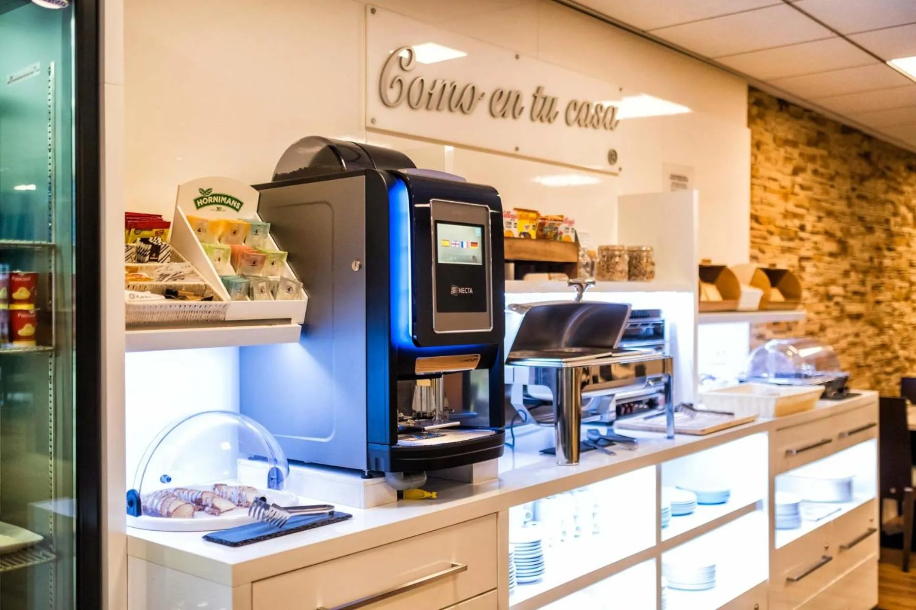 Breakfast in Hotel Alda Bonaval