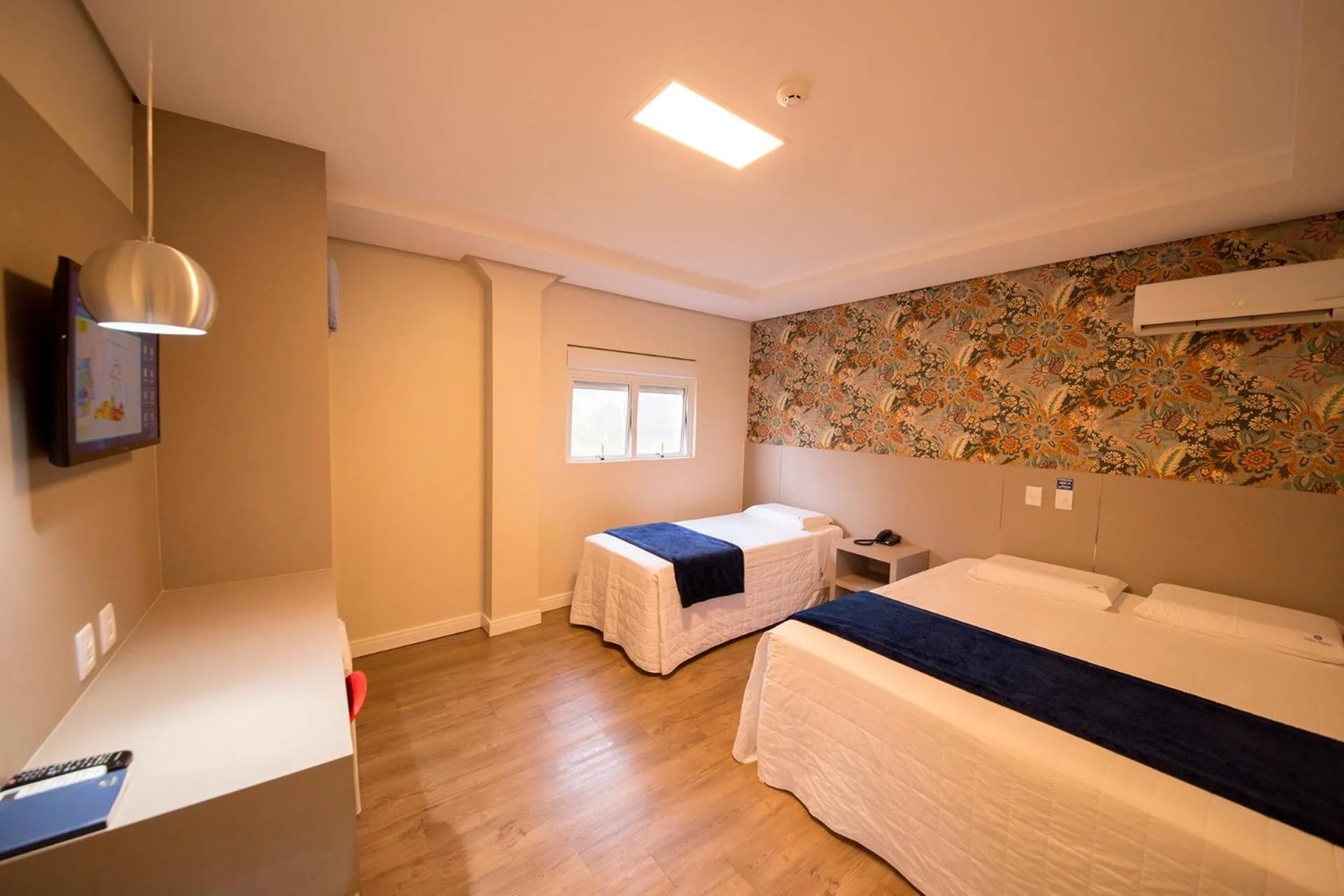 Luxury Triple Room in Hiber Hotel - Acesso a Chapecó