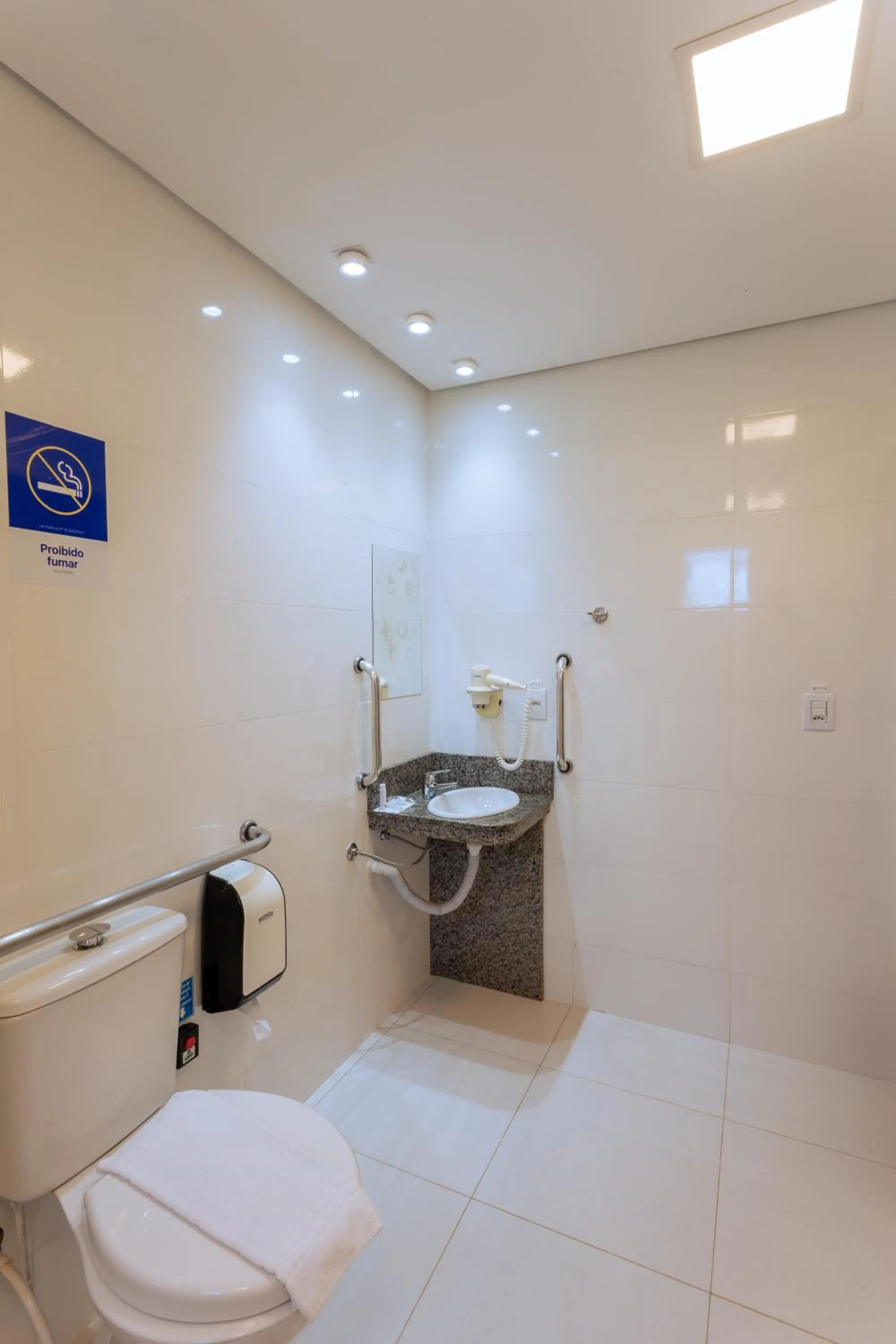 Bedroom in Hiber Hotel - Acesso a Chapecó