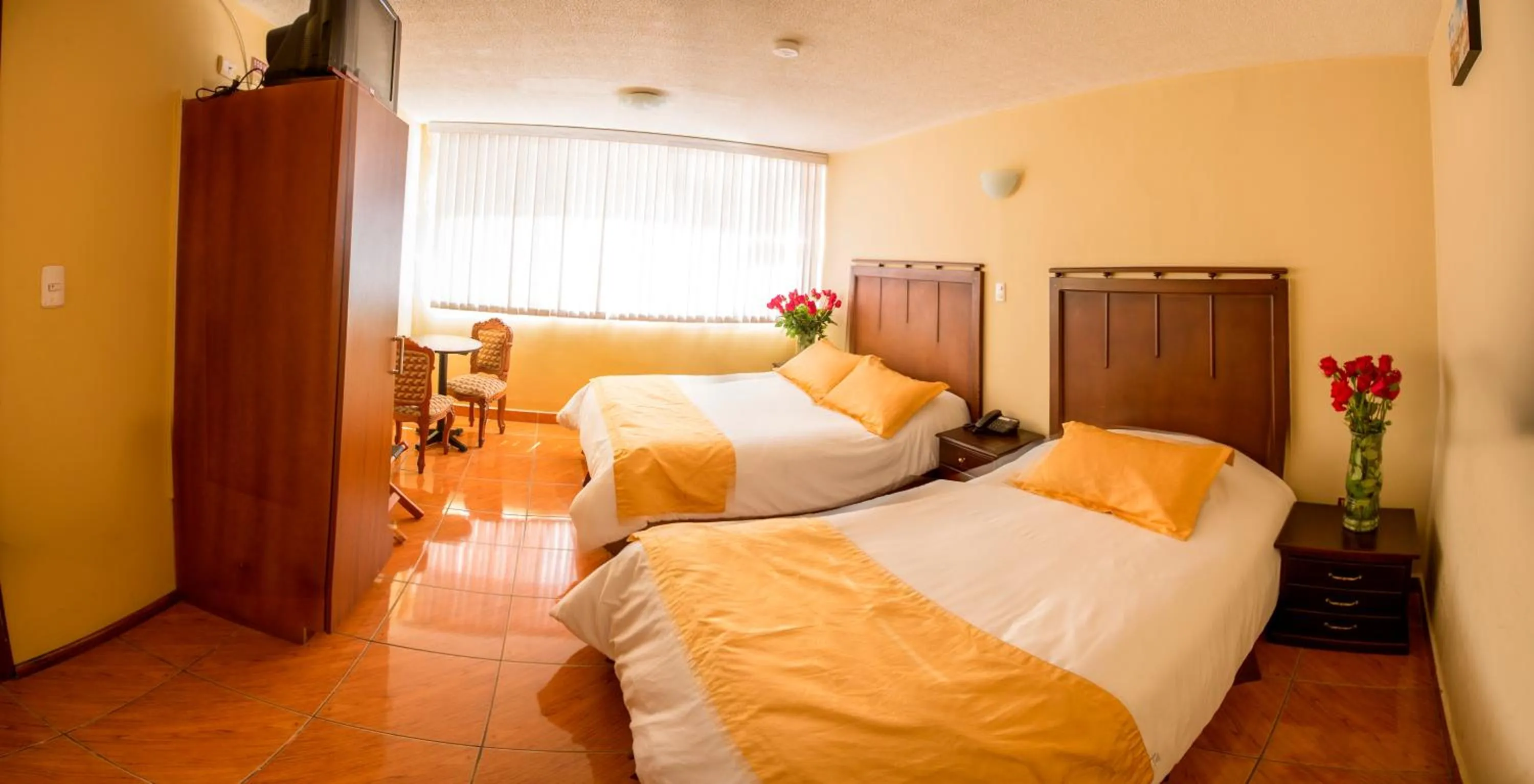 Photo of the whole room, Bed in Hotel Saint Thomas