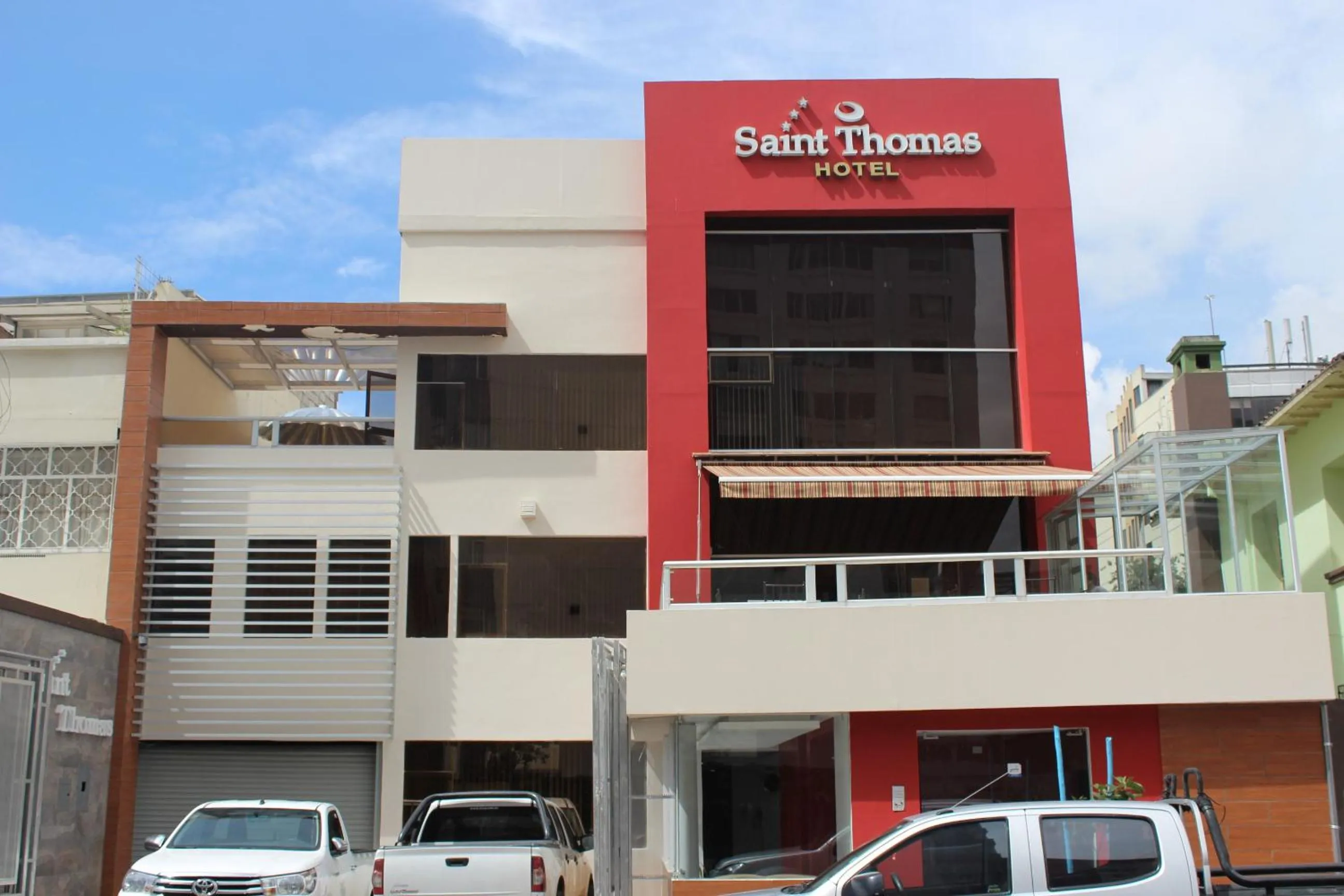 Facade/entrance in Hotel Saint Thomas