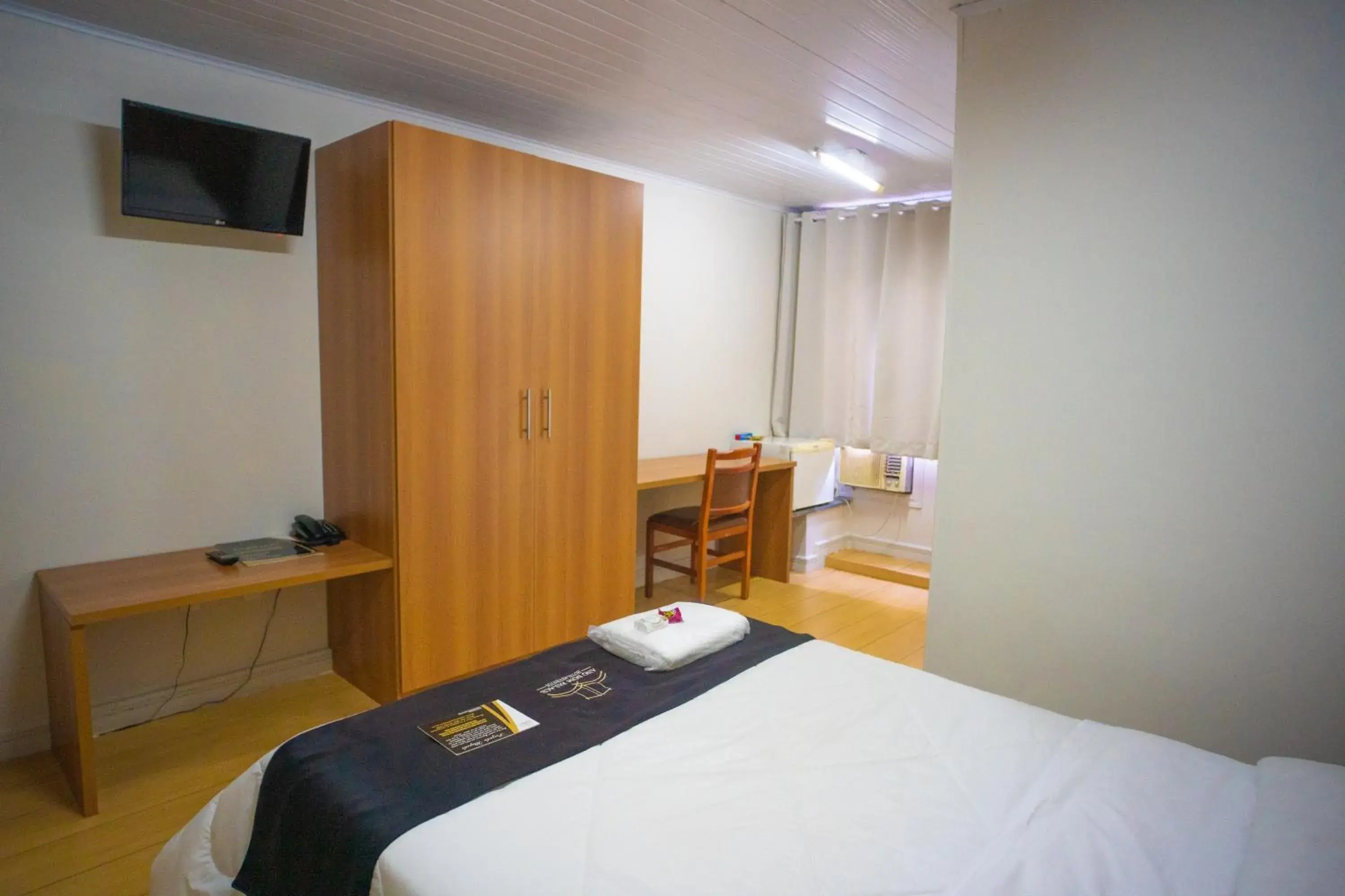 Double Room with One Double Bed in Ano Bom Palace Hotel Double Room with One Double Bed in Ano Bom Palace Hotel