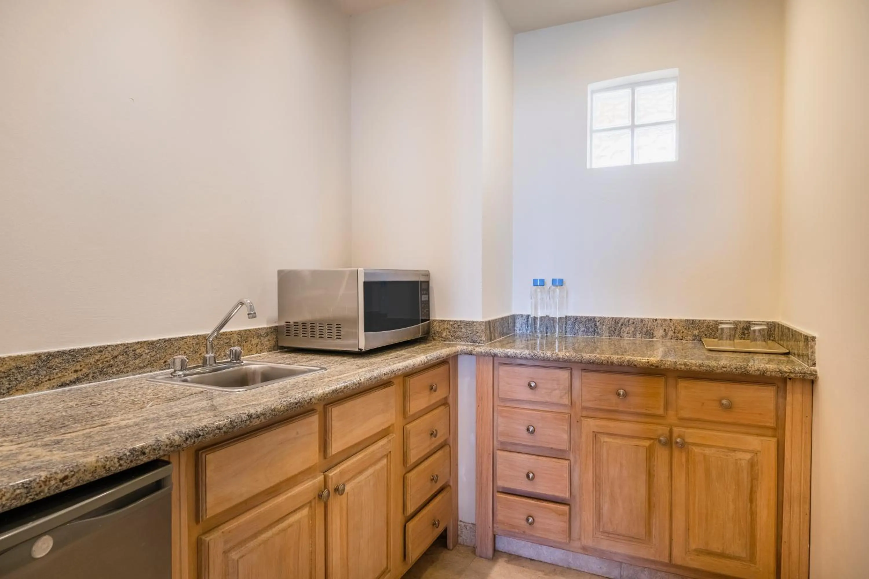 Kitchen or kitchenette in Iberostar Waves Rose Hall Beach - All Inclusive