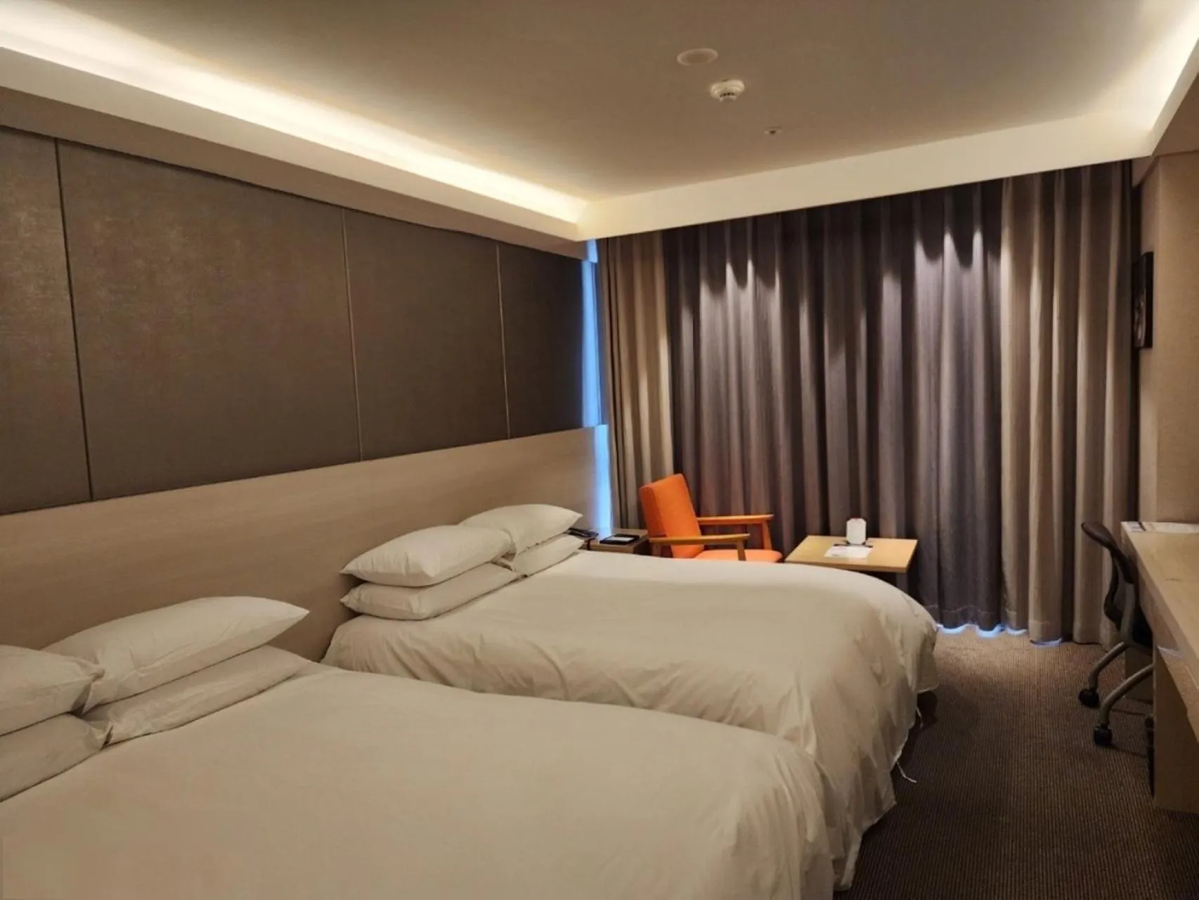 Decorative detail, Bed in Hotel Regent Marine The Blue