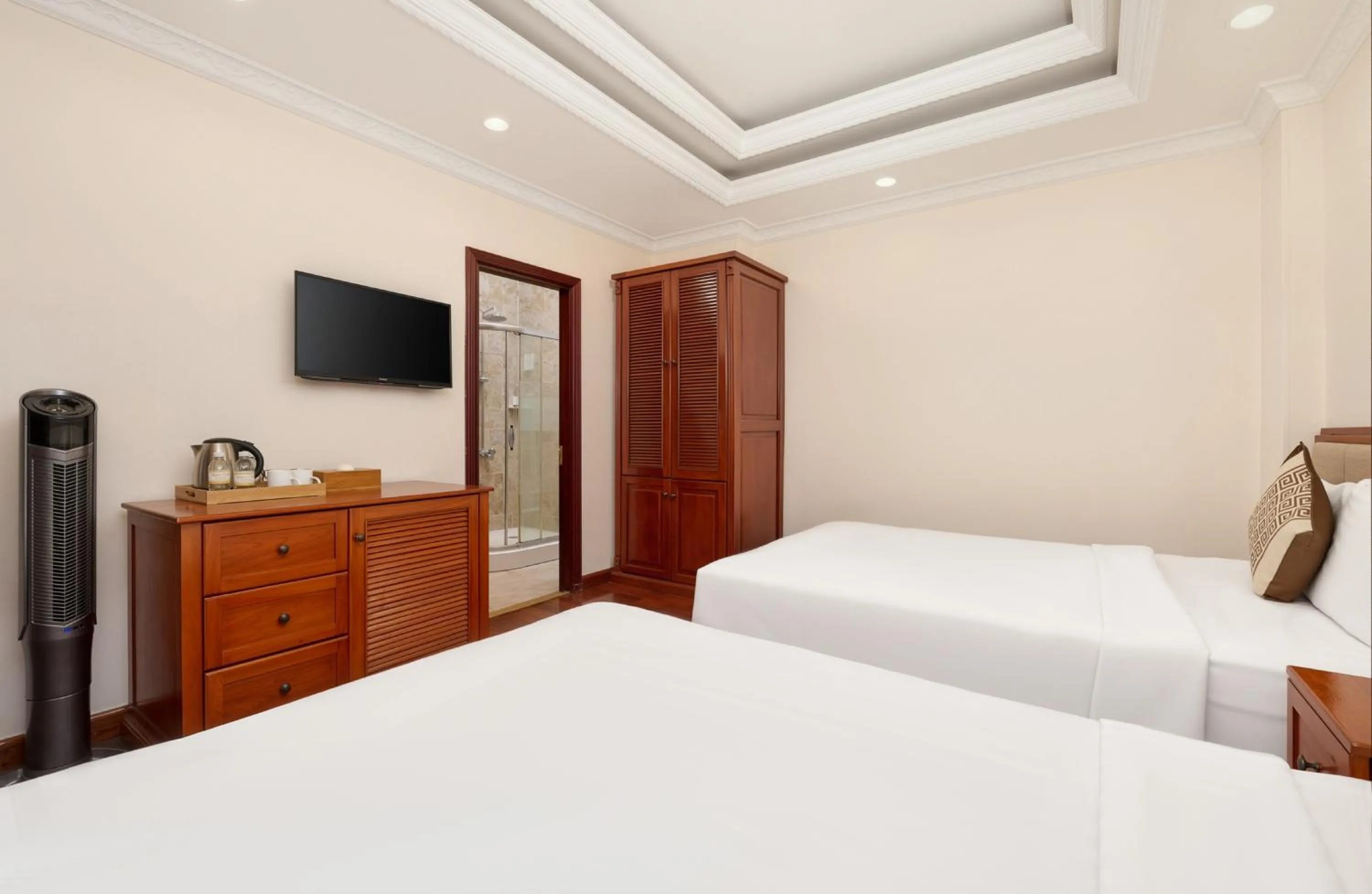 Bed in Diamond Hotel