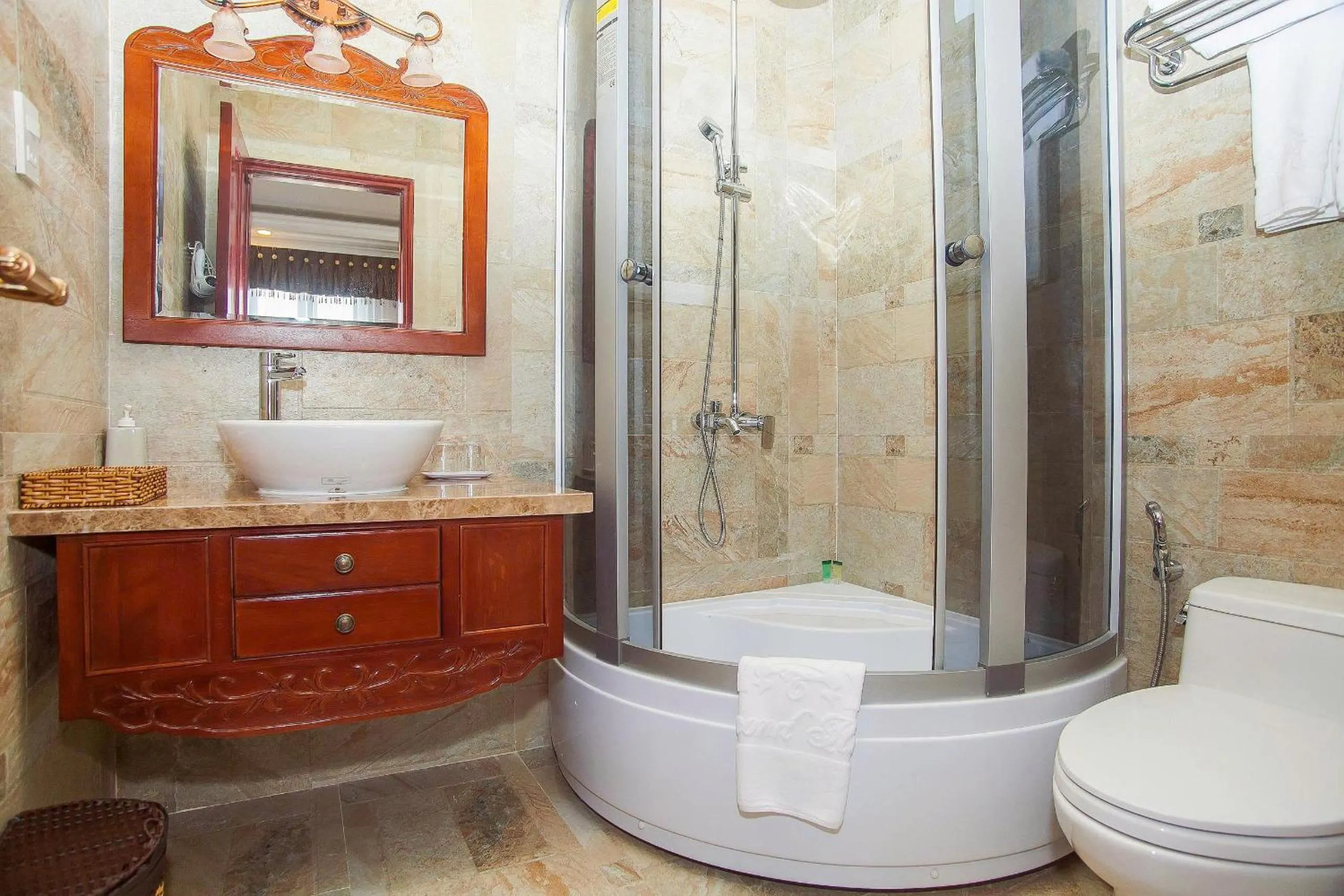 Shower in Diamond Hotel