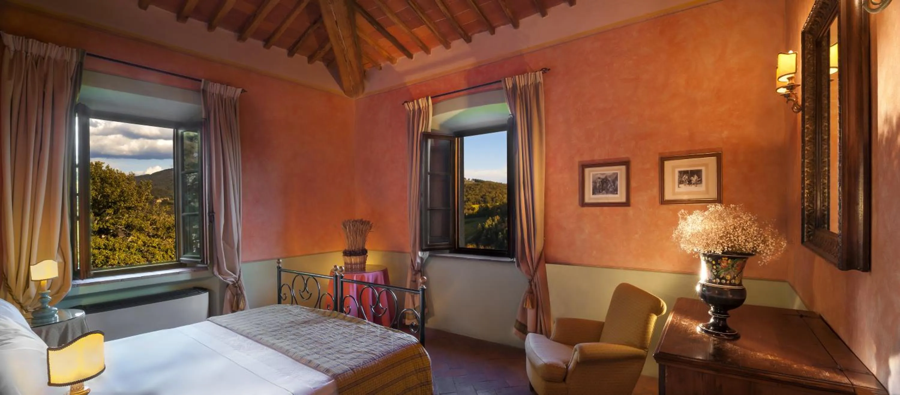 Bedroom, Bed in Castello di Spaltenna Exclusive Resort & Spa