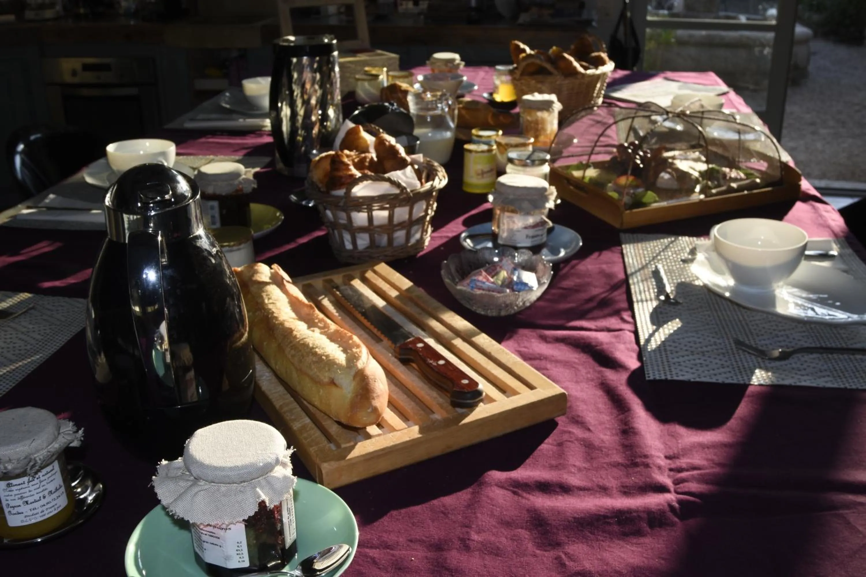 Breakfast in Clos De La Fontaine