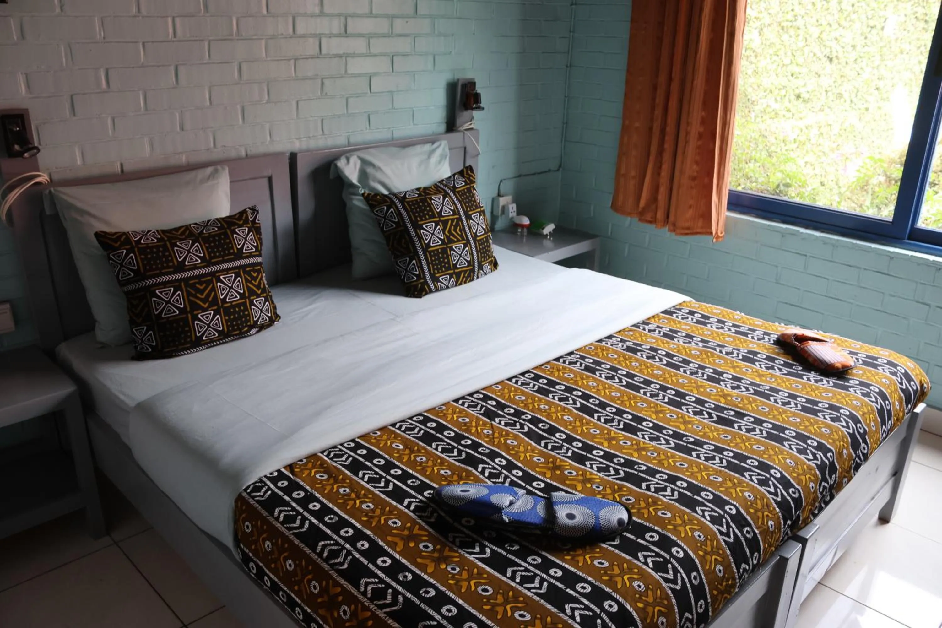 Photo of the whole room, Bed in Umusambi B&B