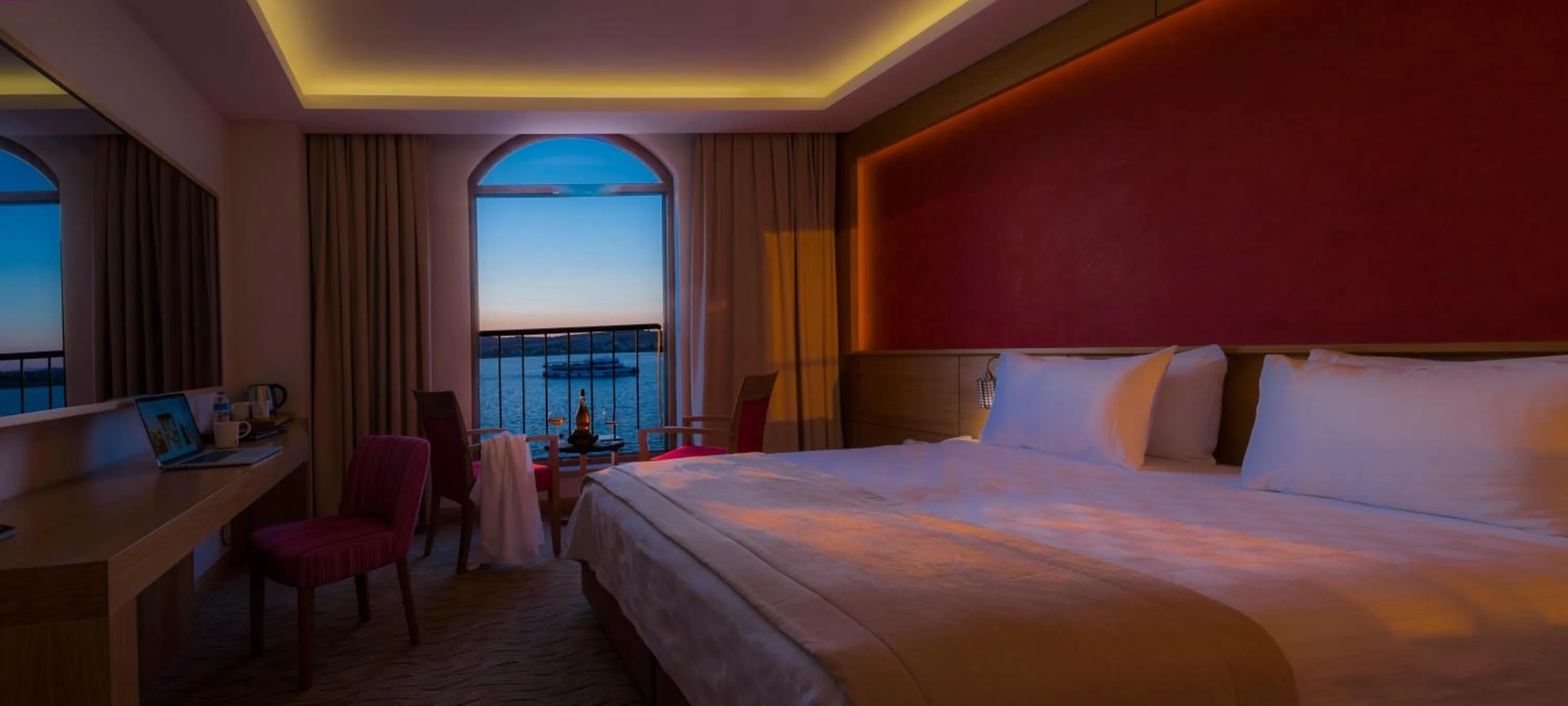 Sea view, Bed in Bacacan Otel