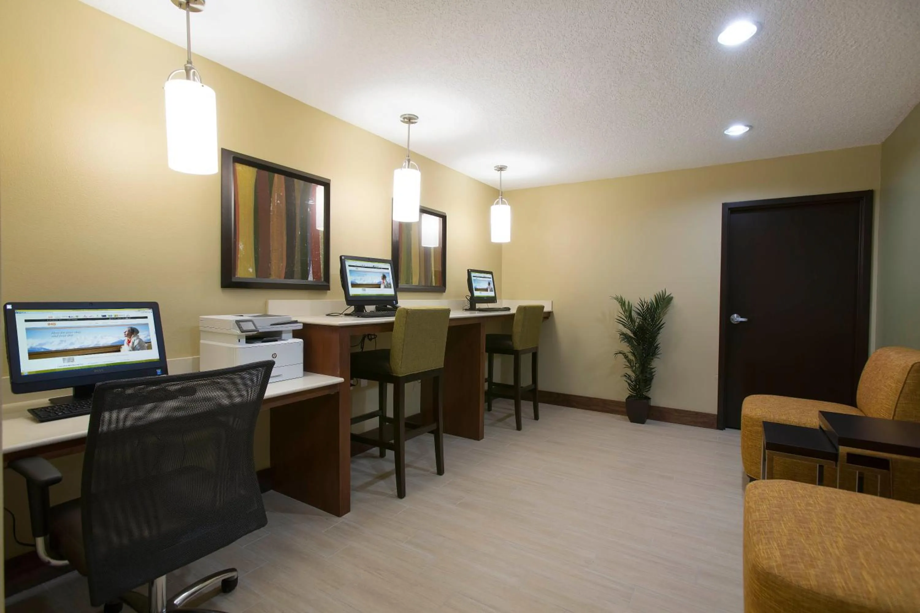 Other in Staybridge Suites Orlando at SeaWorld by IHG - Free Breakfast & Shuttle to SeaWorld Parks