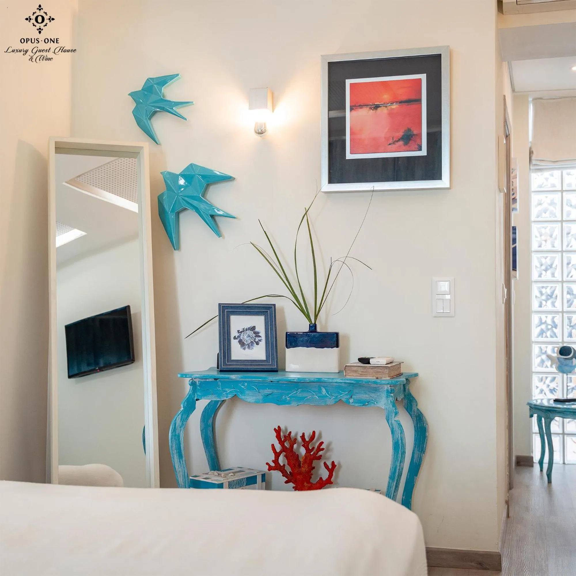 Opus One Luxury Guest House & Wine