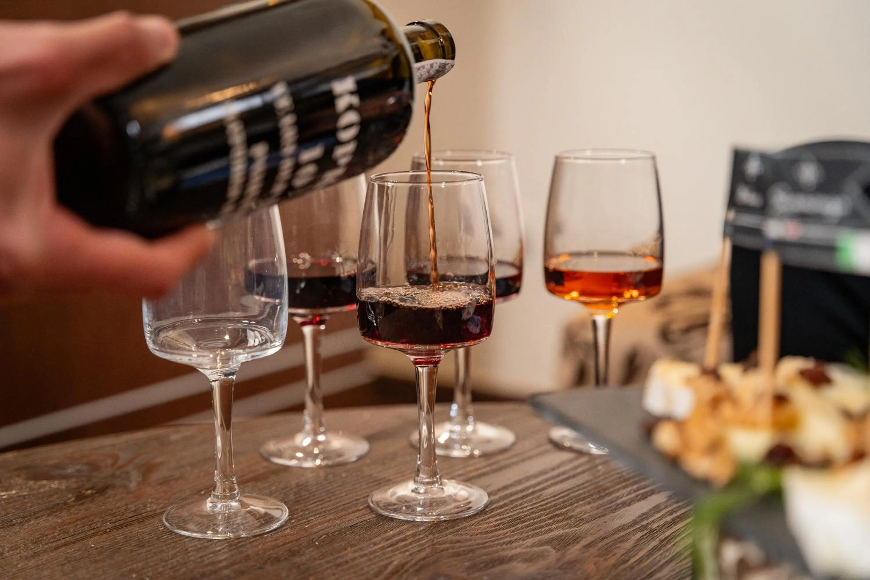 Opus One Luxury Guest House & Wine