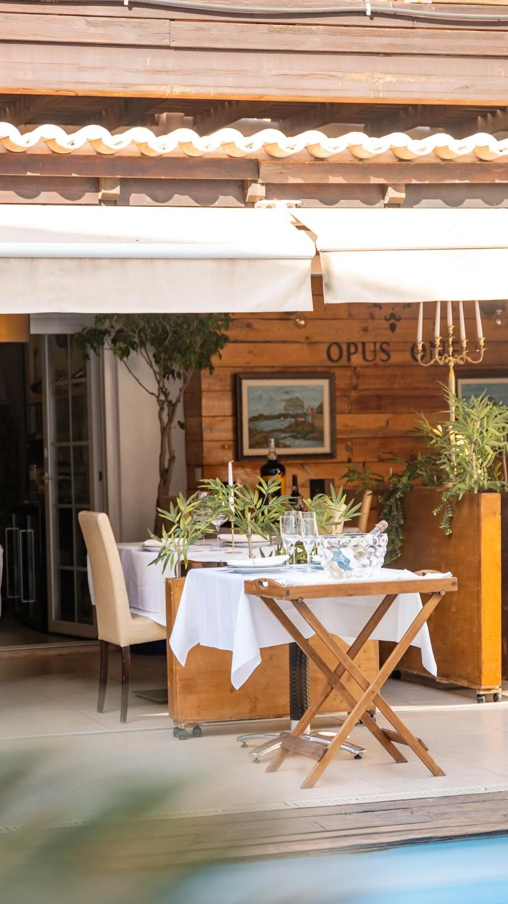 Opus One Luxury Guest House & Wine