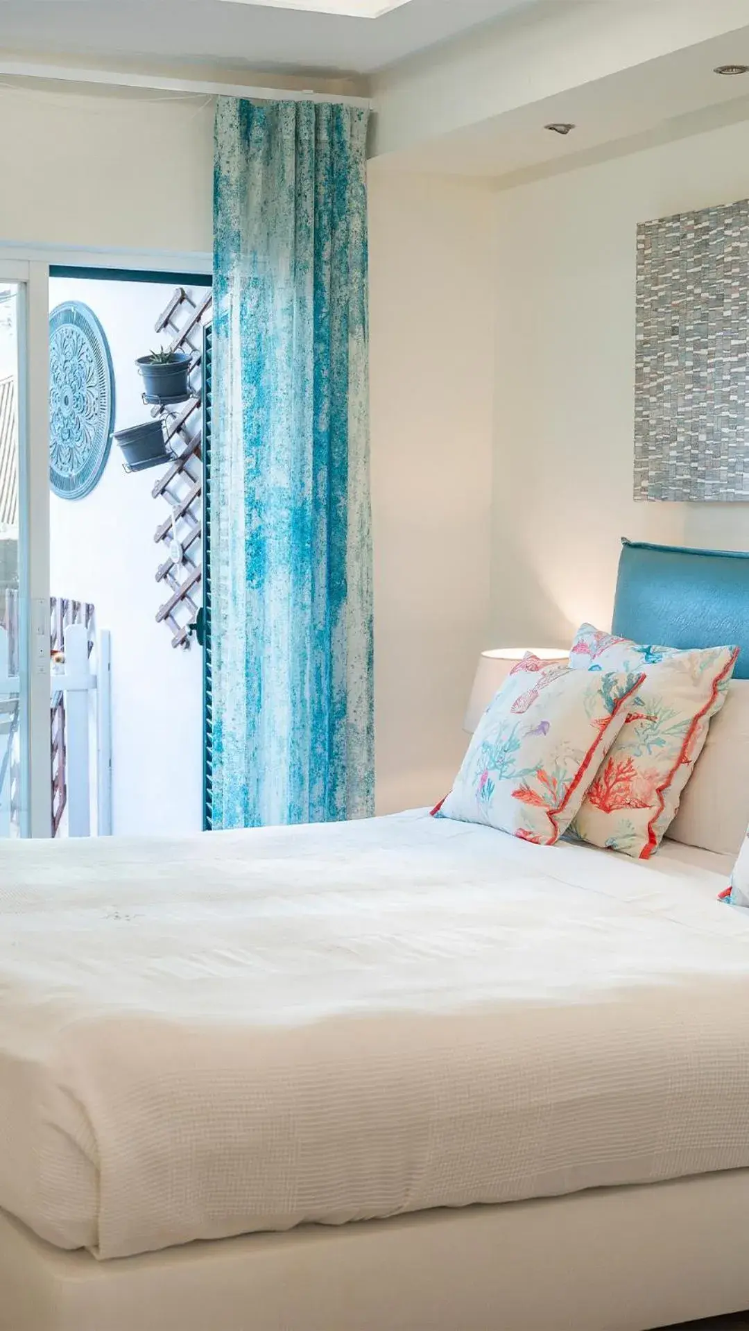 Double or Twin Room with Terrace in Opus One Luxury Guest House & Wine Double or Twin Room with Terrace in Opus One Luxury Guest House & Wine