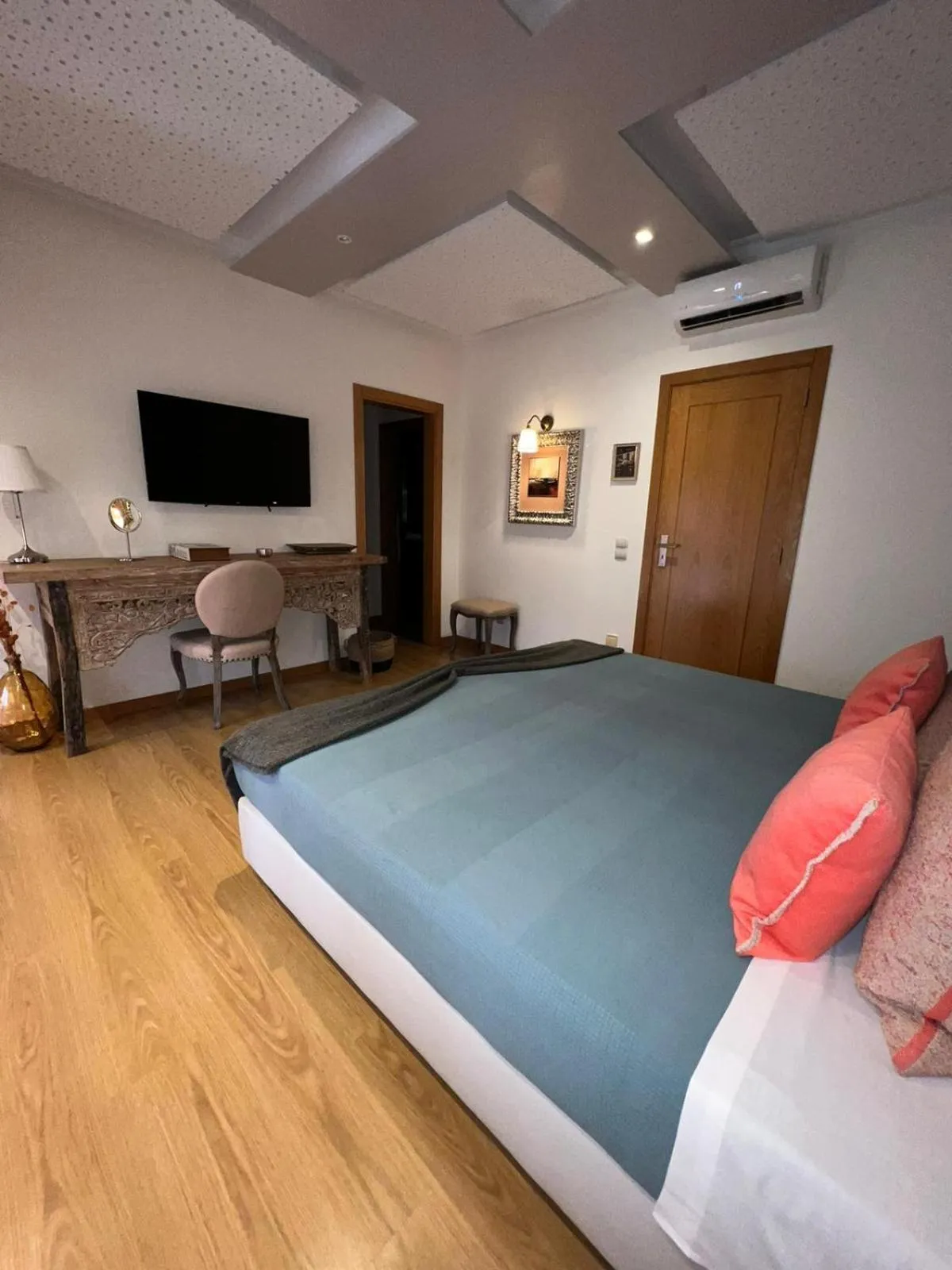 Opus One Luxury Guest House & Wine