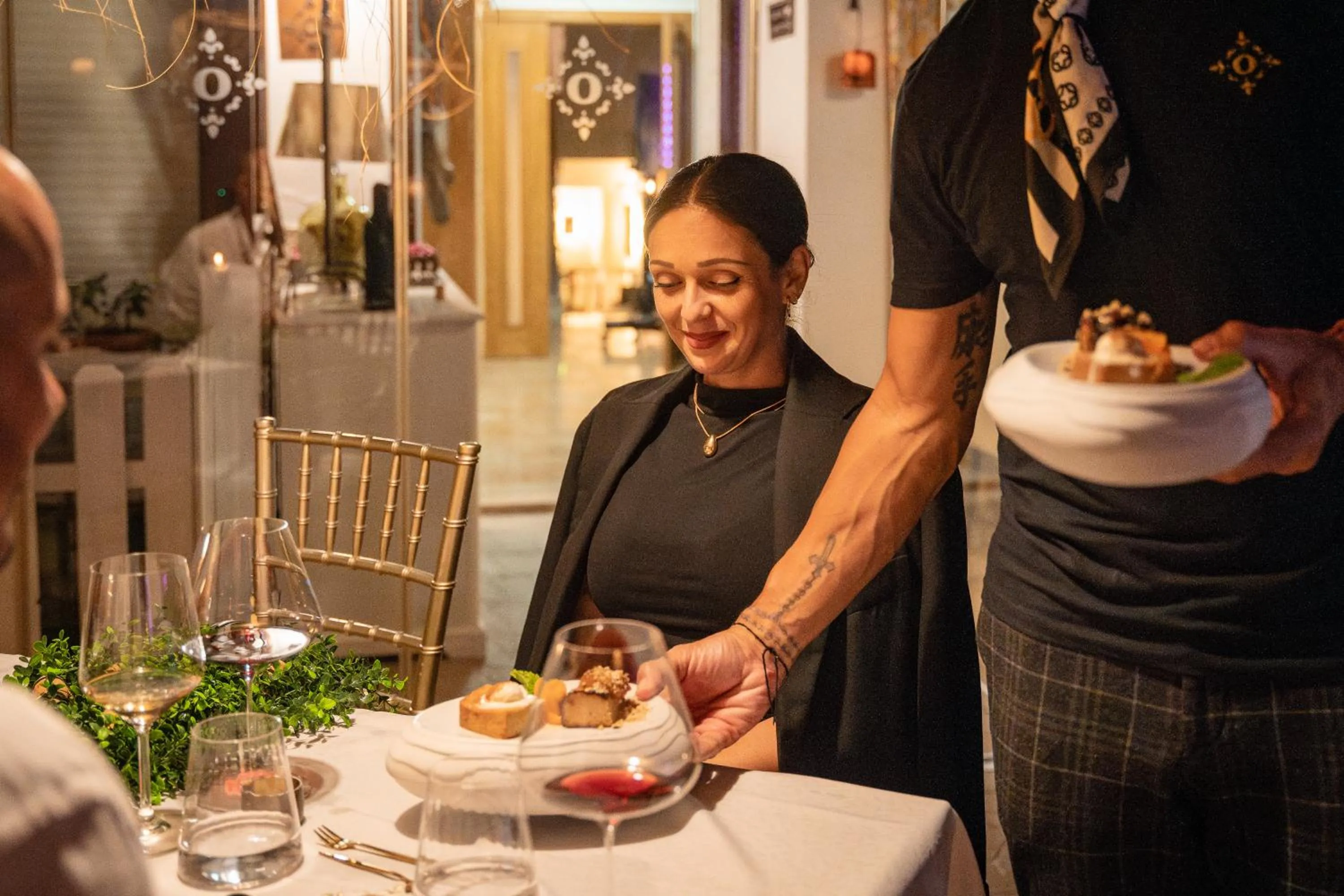 Opus One Luxury Guest House & Wine