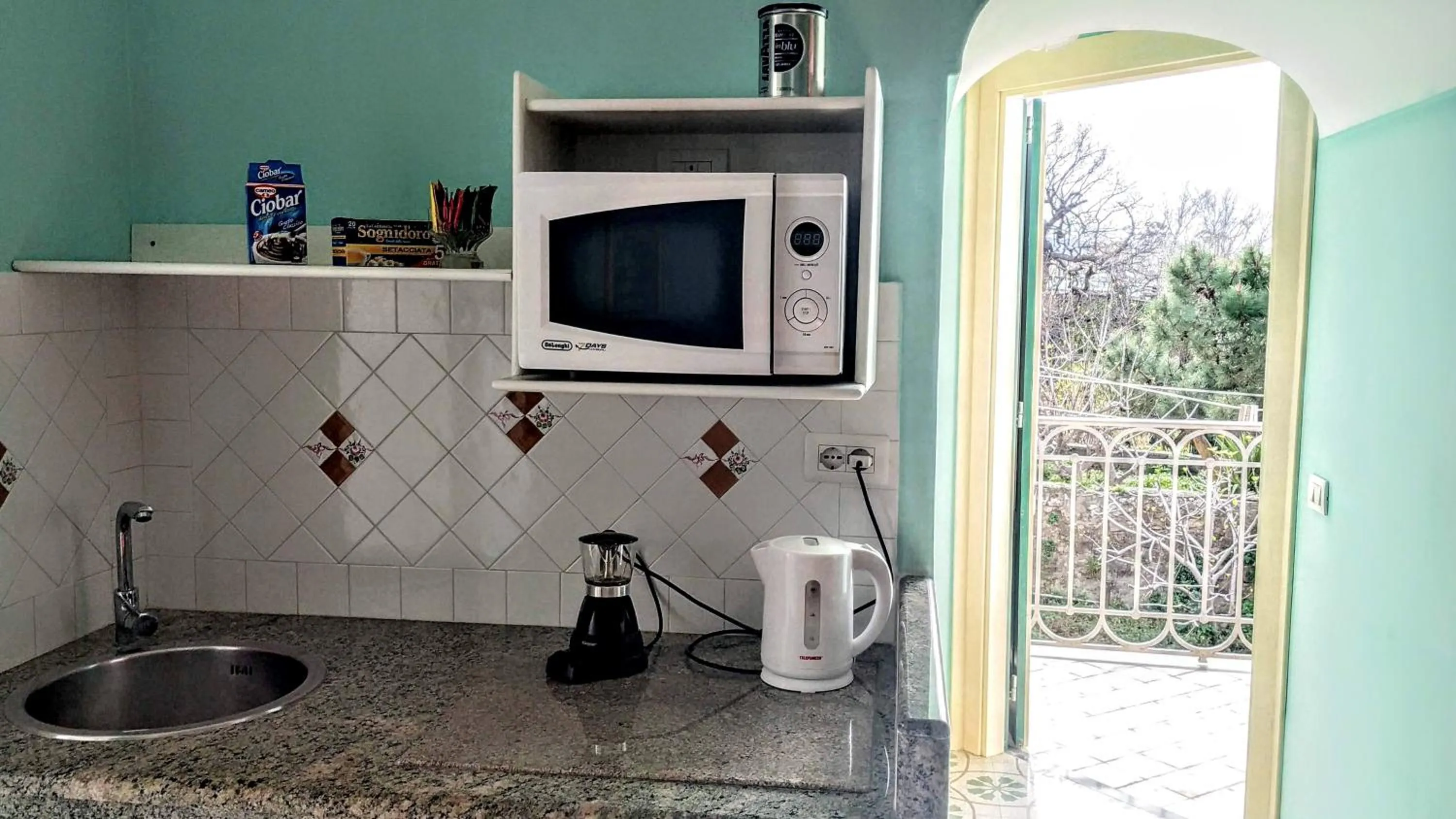 Coffee/tea facilities in B&B Relax