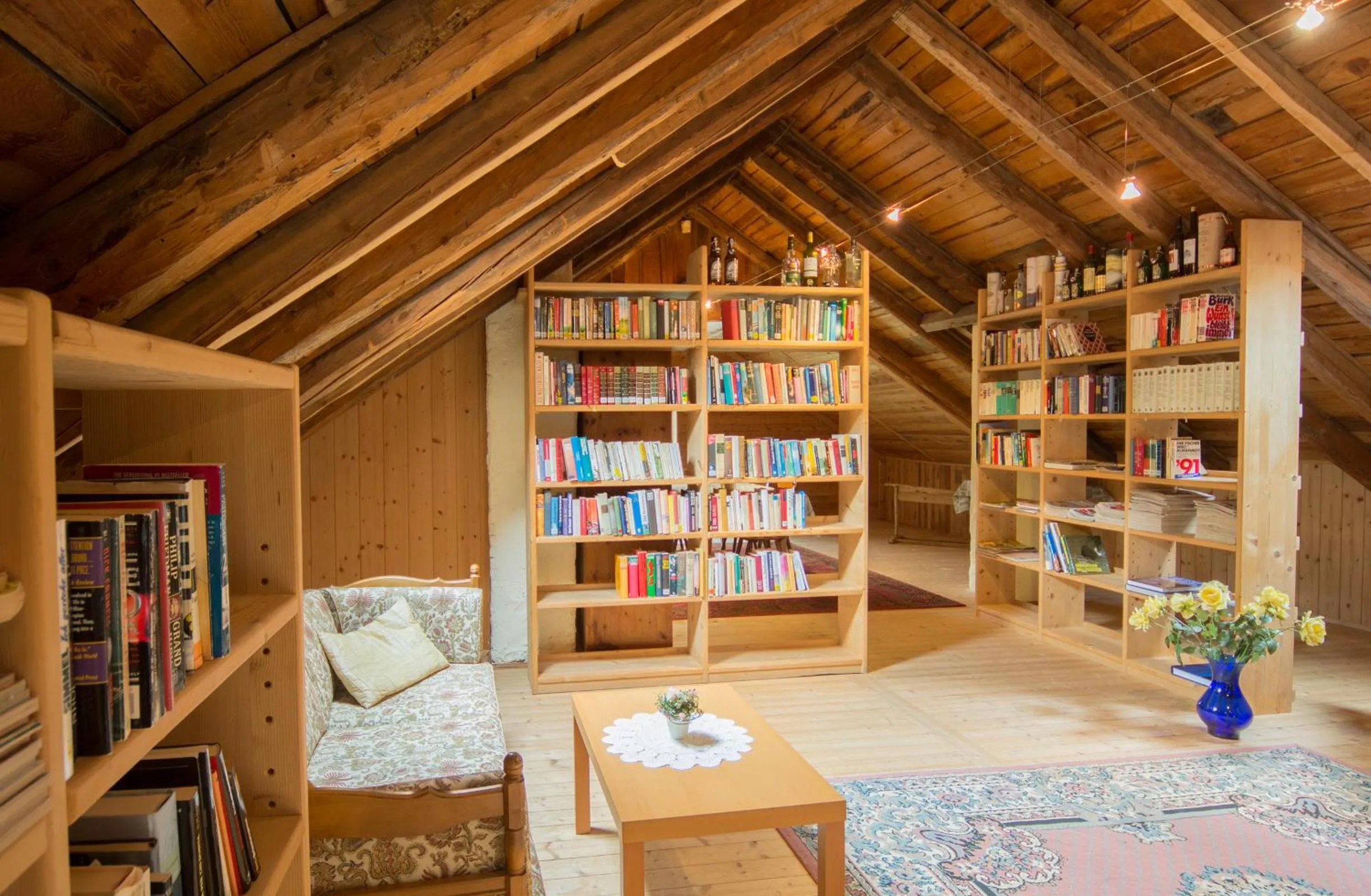 Library in Berghotel Kason