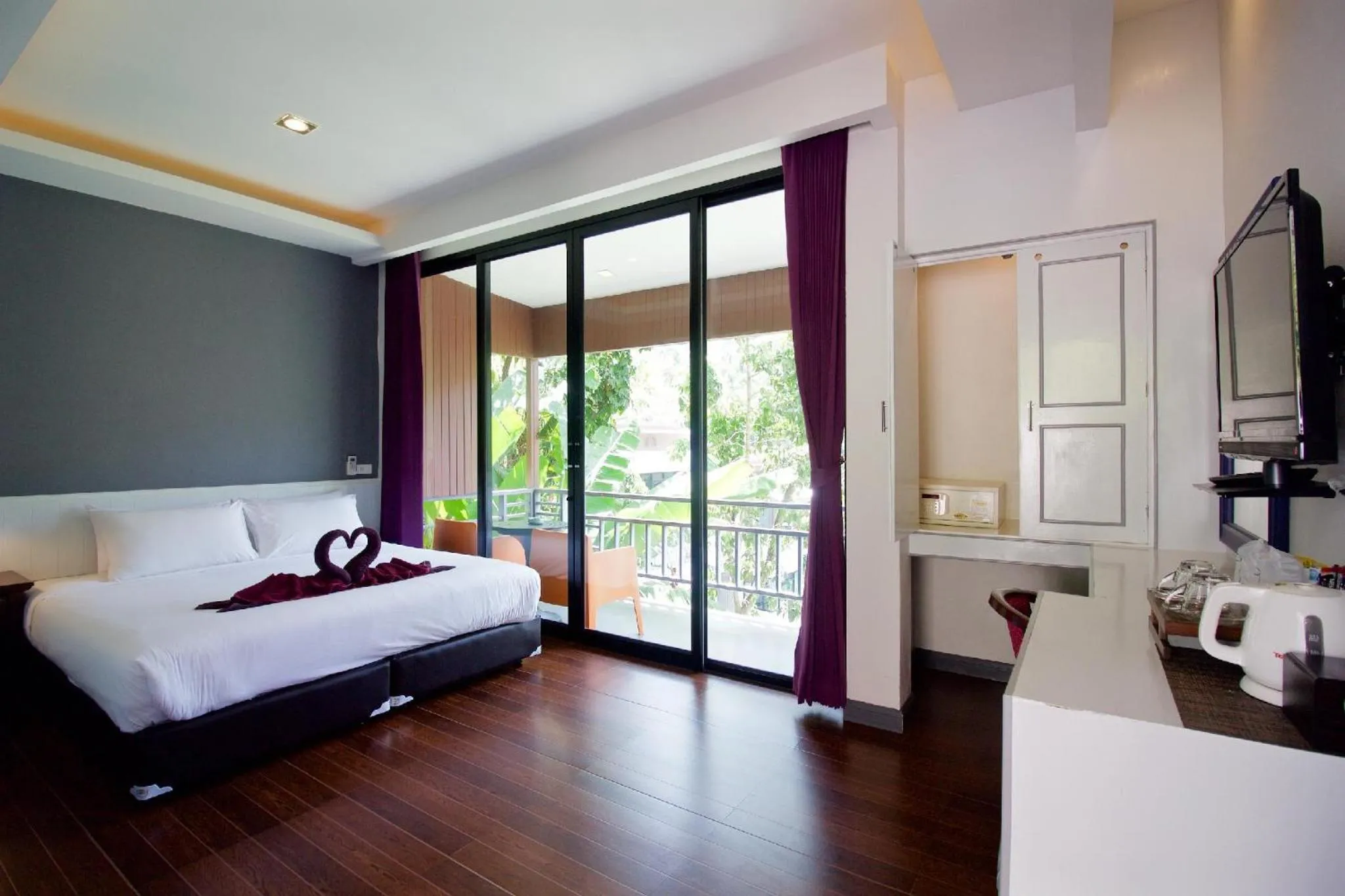 Bed in Balcony Villa